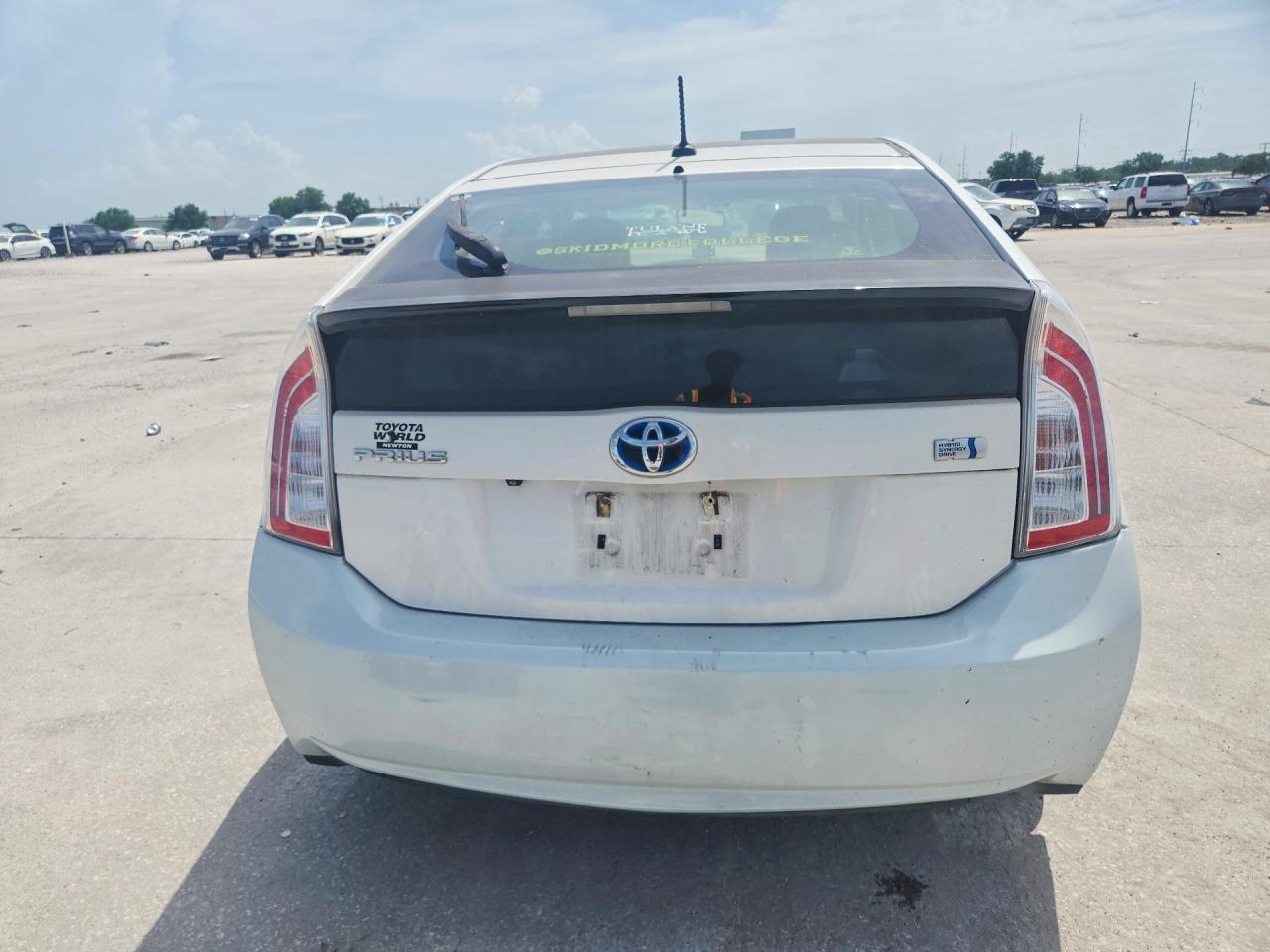 2013 Toyota Prius Three White vin: JTDKN3DUXD5637754