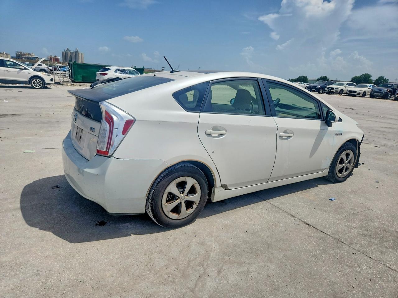 2013 Toyota Prius Three White vin: JTDKN3DUXD5637754