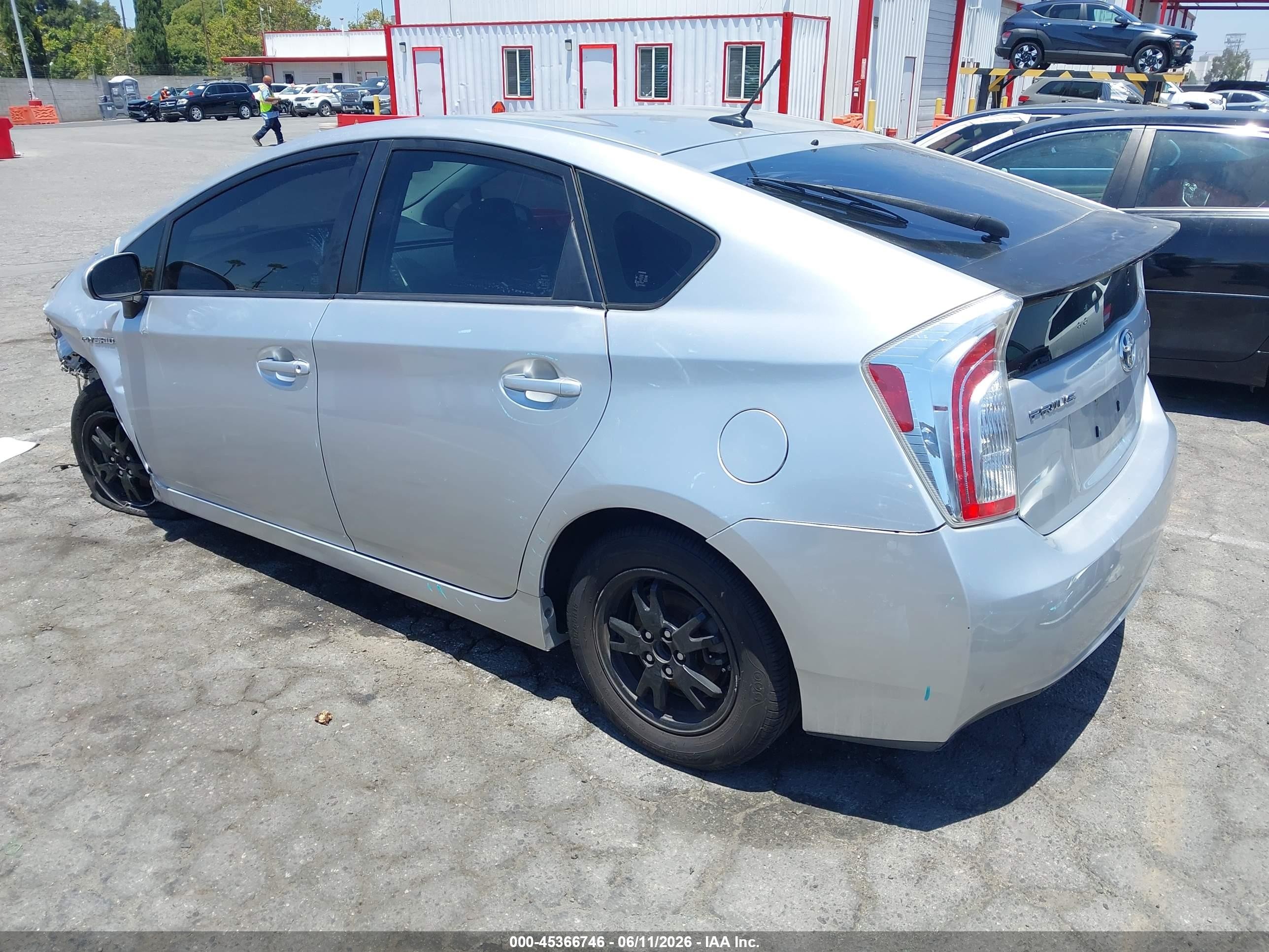 2013 Toyota Prius Three Silver vin: JTDKN3DUXD5648799