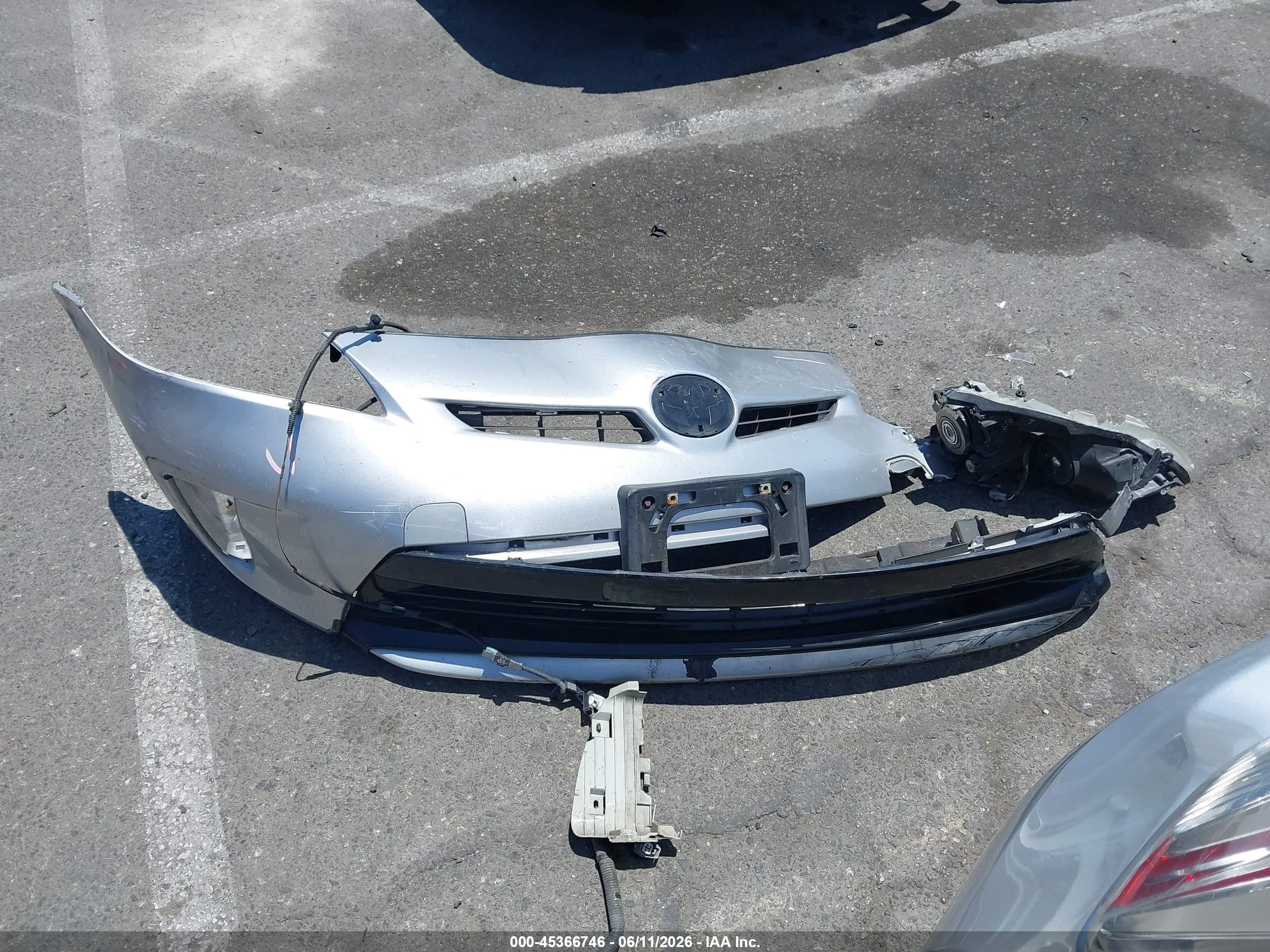 2013 Toyota Prius Three Silver vin: JTDKN3DUXD5648799