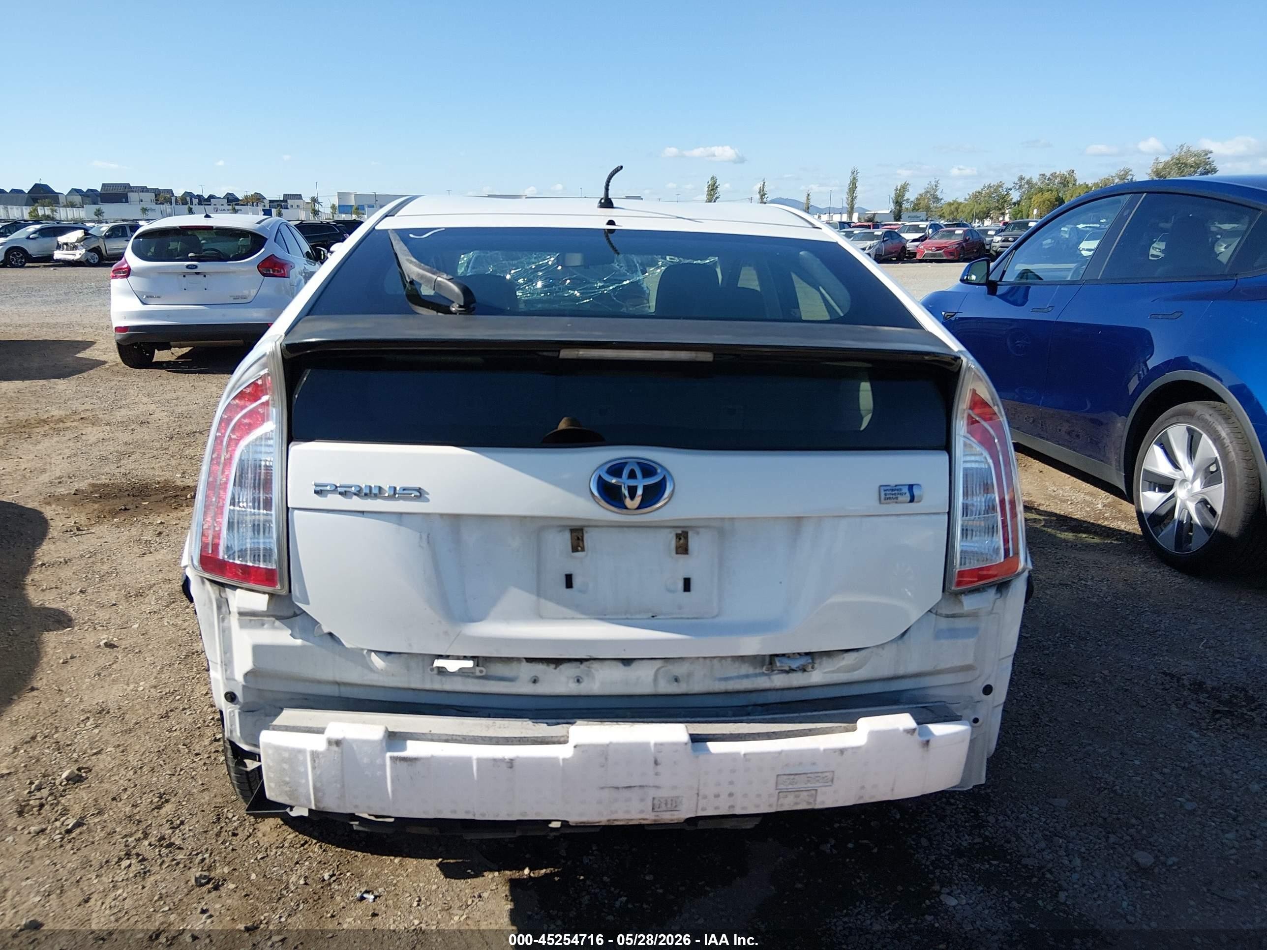 2013 Toyota Prius Two Белый vin: JTDKN3DUXD5651752