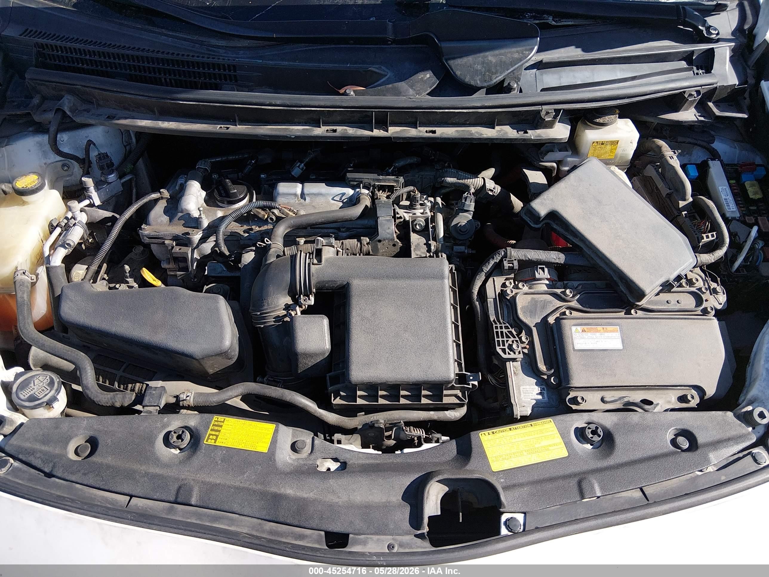 2013 Toyota Prius Two Белый vin: JTDKN3DUXD5651752