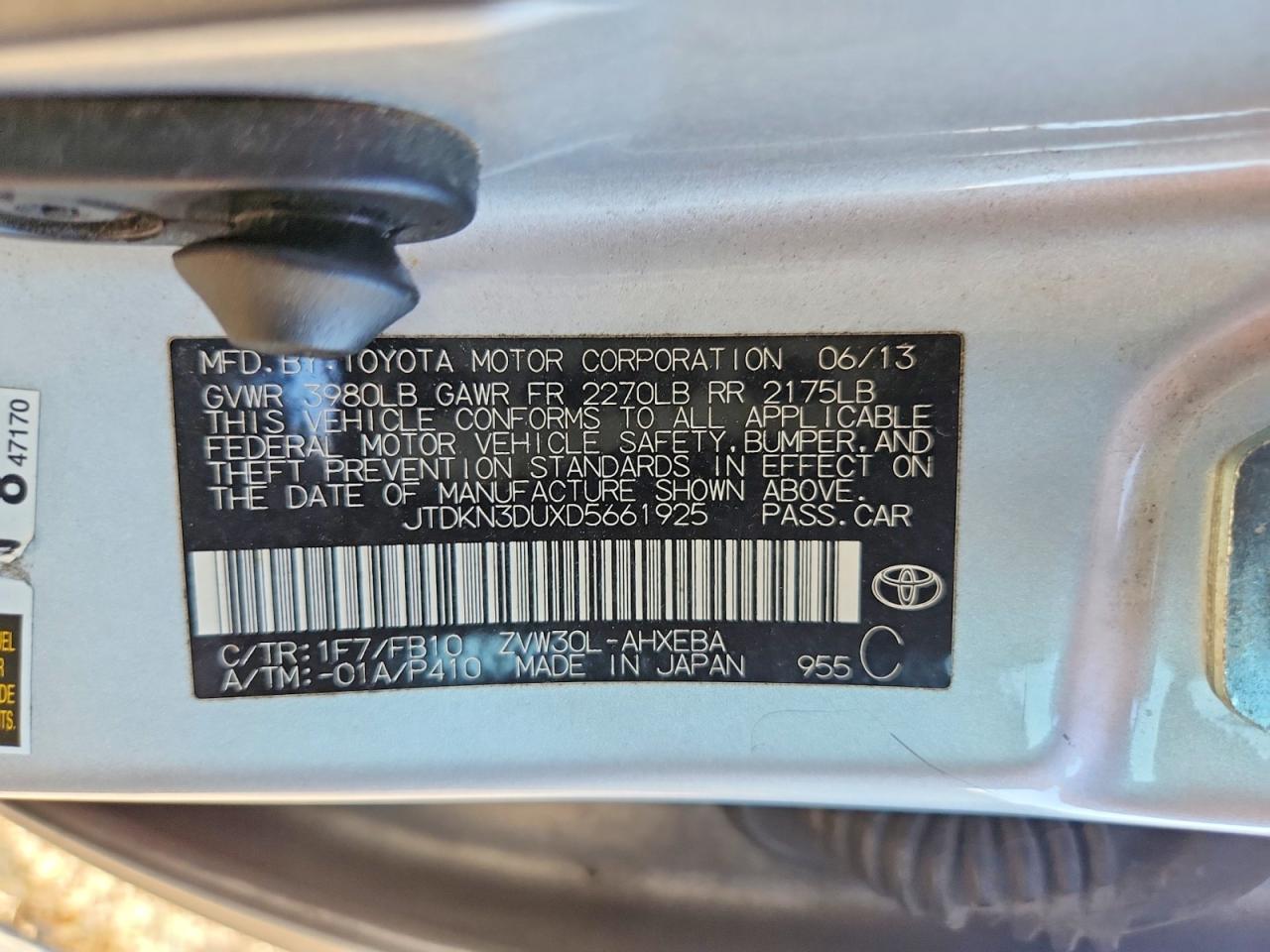 2013 Toyota Prius Three Silver vin: JTDKN3DUXD5661925
