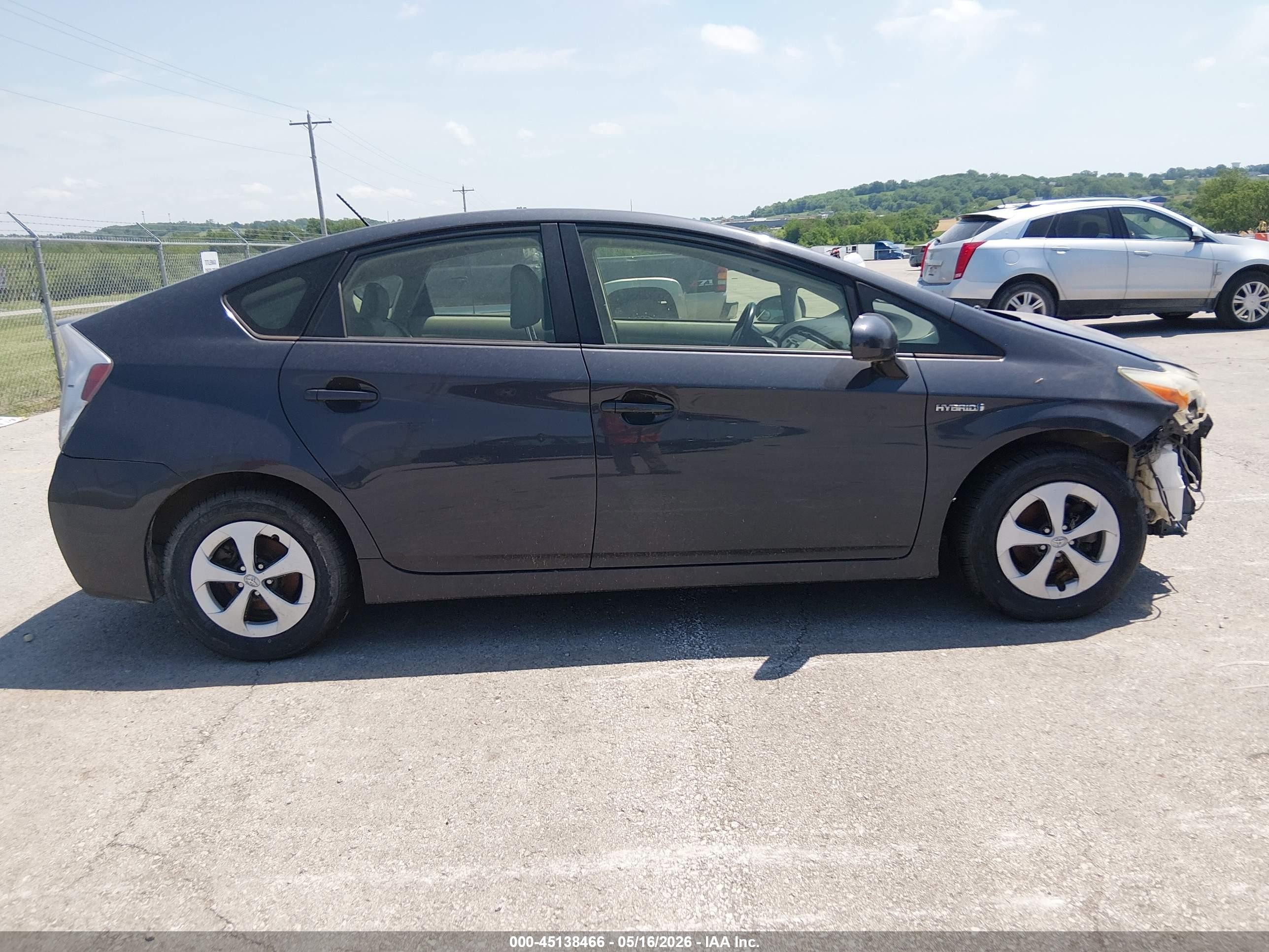 2013 Toyota Prius Four Blue vin: JTDKN3DUXD5681009
