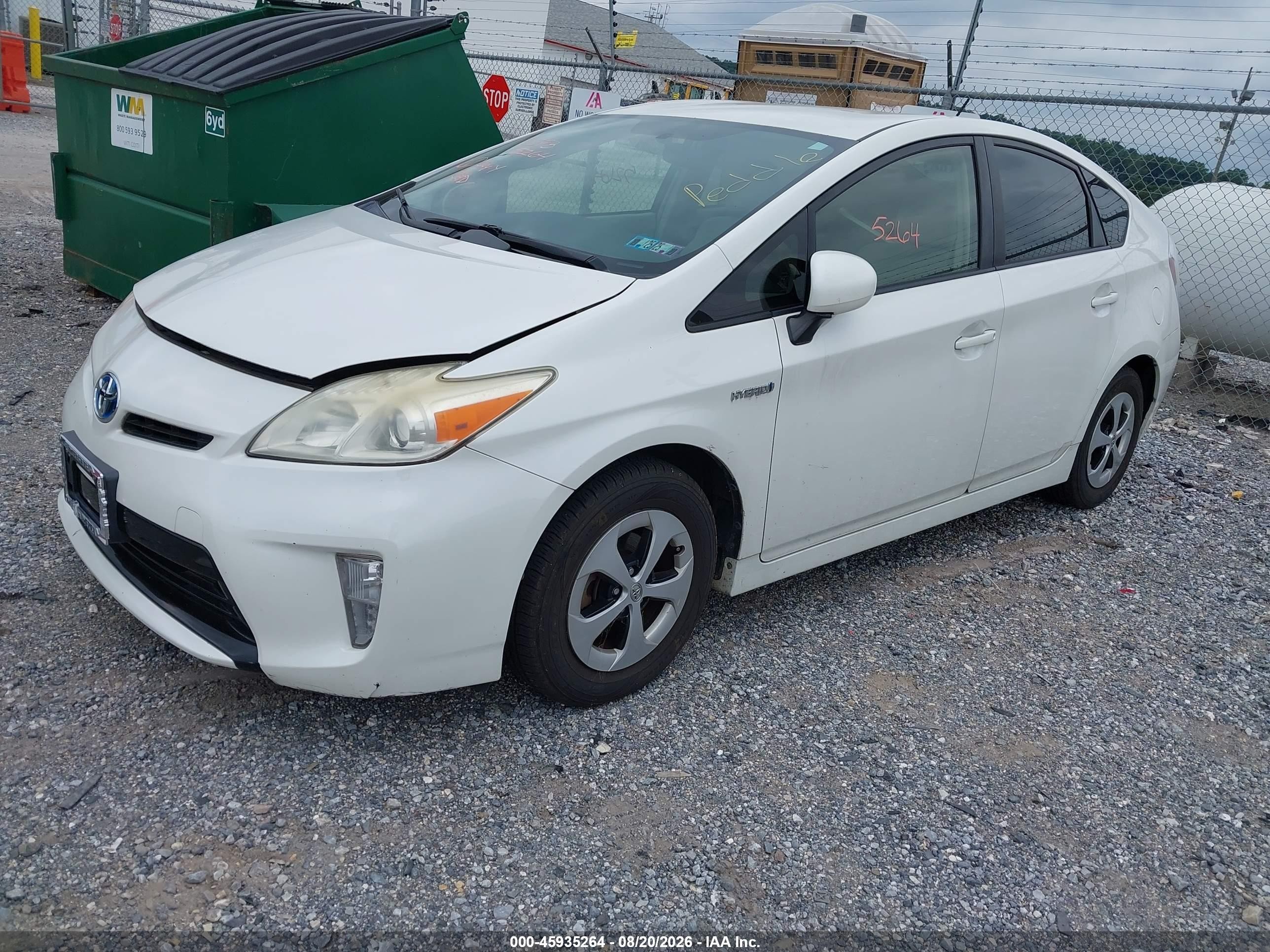 2013 Toyota Prius Three White vin: JTDKN3DUXD5684556