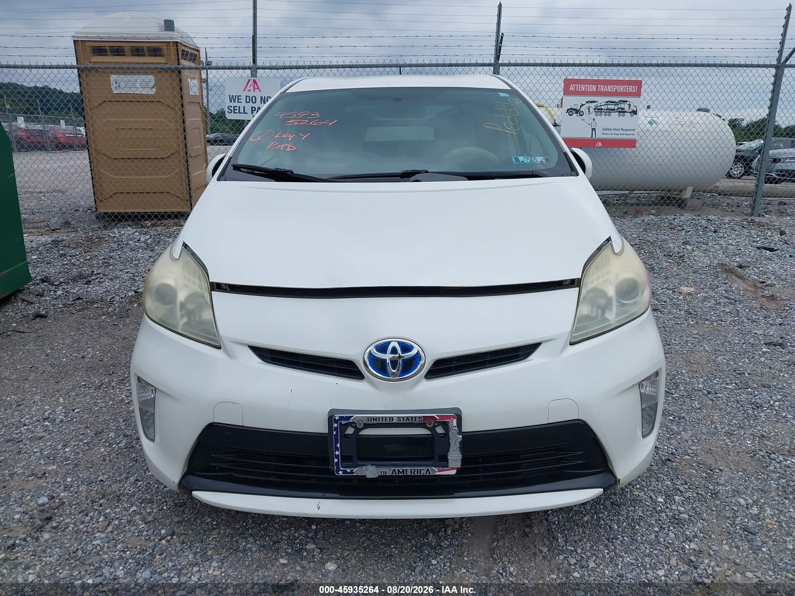 2013 Toyota Prius Three White vin: JTDKN3DUXD5684556