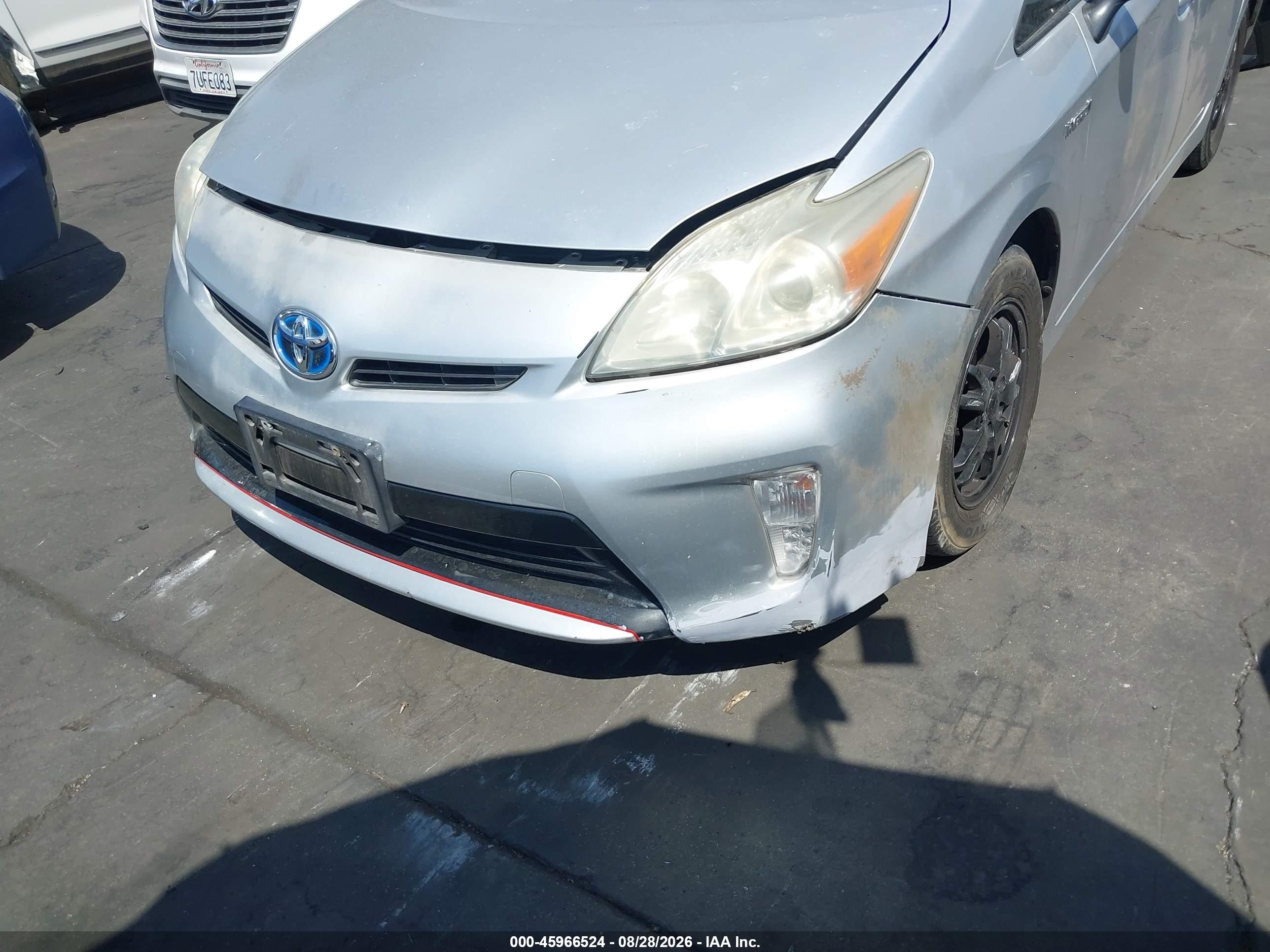 2013 Toyota Prius Three Silver vin: JTDKN3DUXD5698215