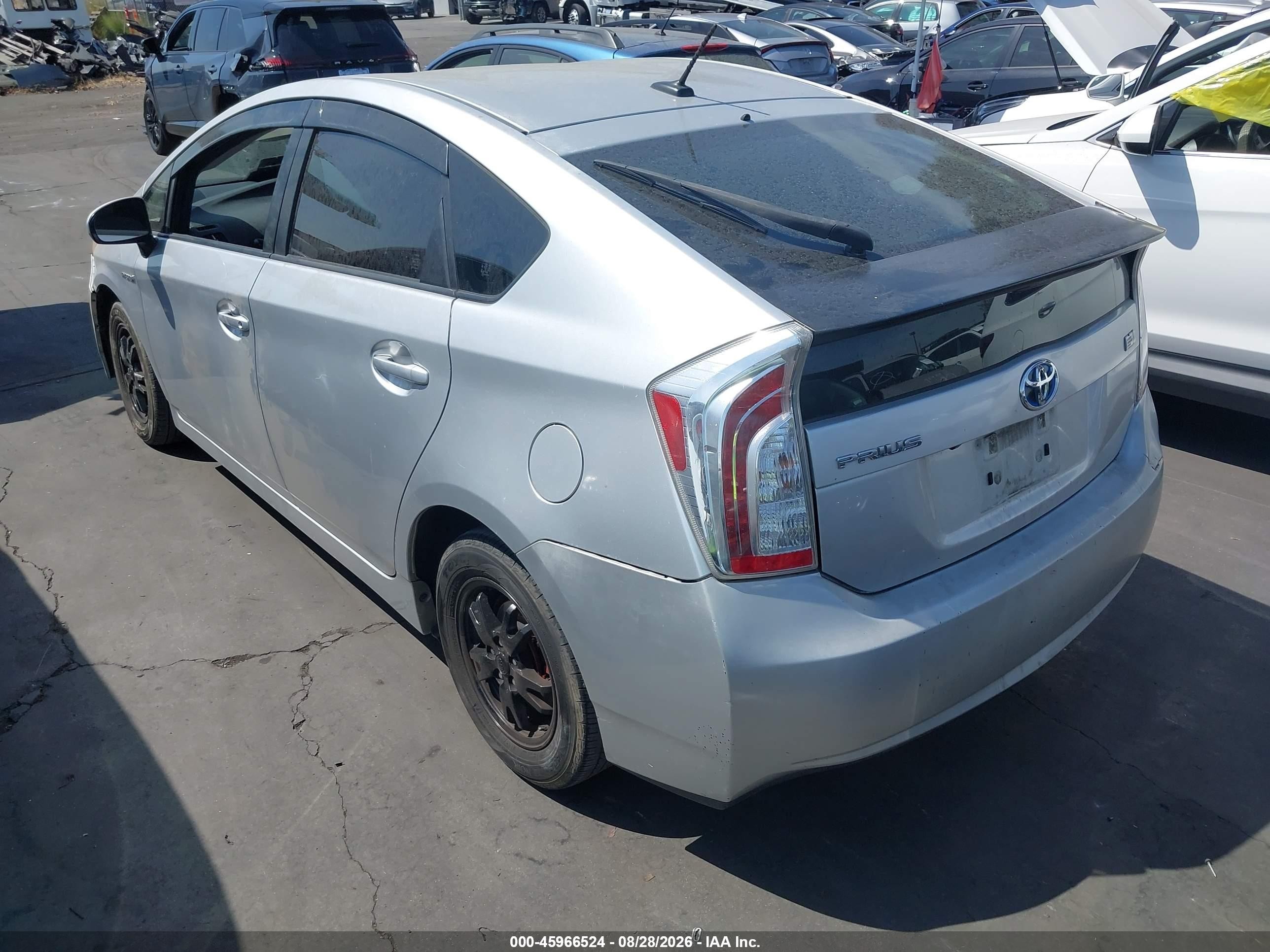 2013 Toyota Prius Three Silver vin: JTDKN3DUXD5698215