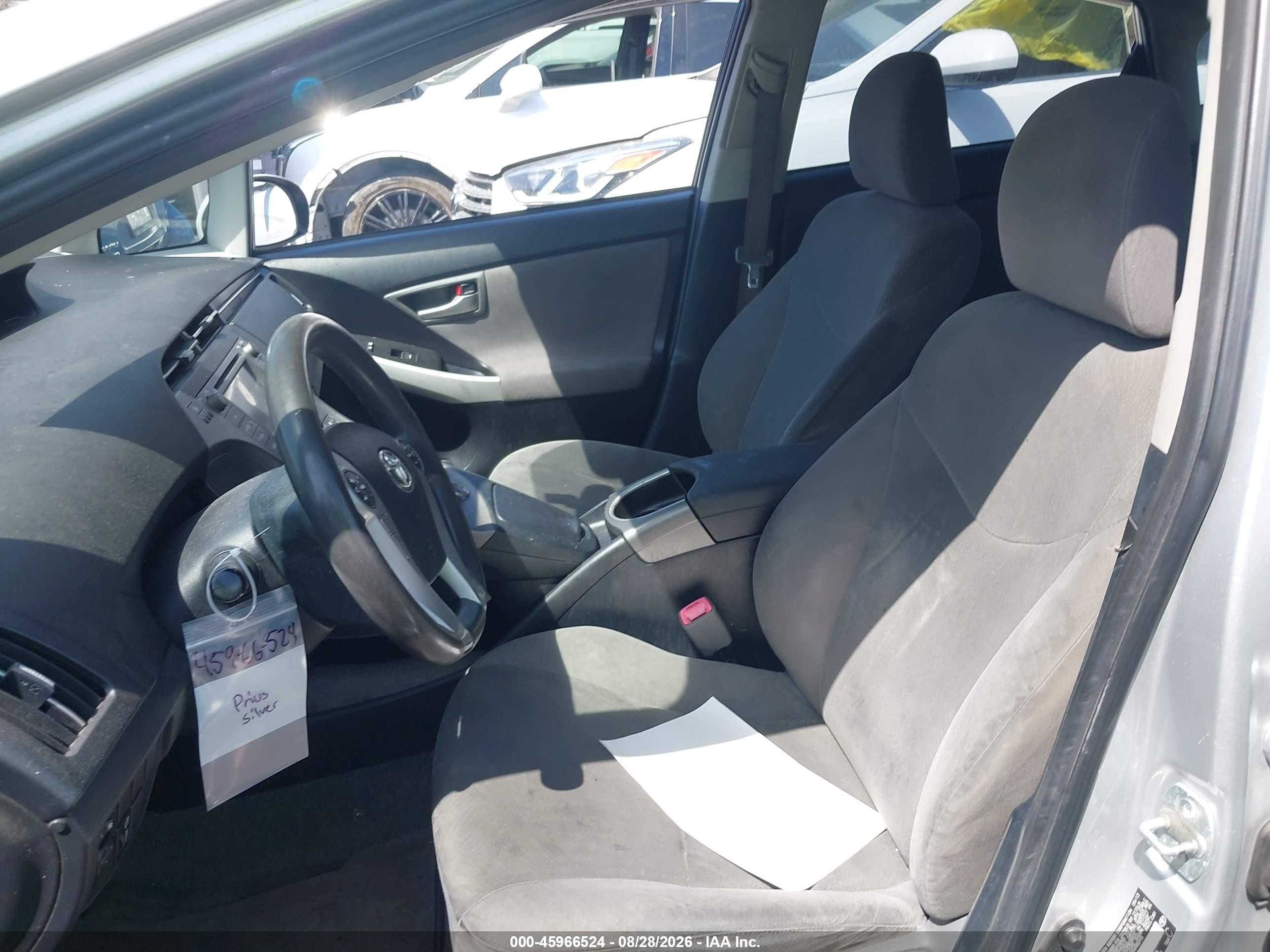 2013 Toyota Prius Three Silver vin: JTDKN3DUXD5698215