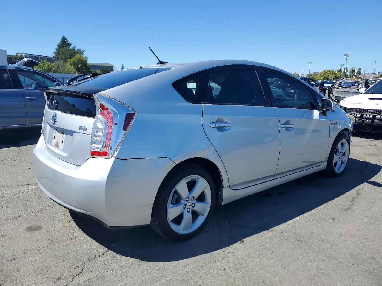 2013 Toyota Prius Five Silver vin: JTDKN3DUXD5702571