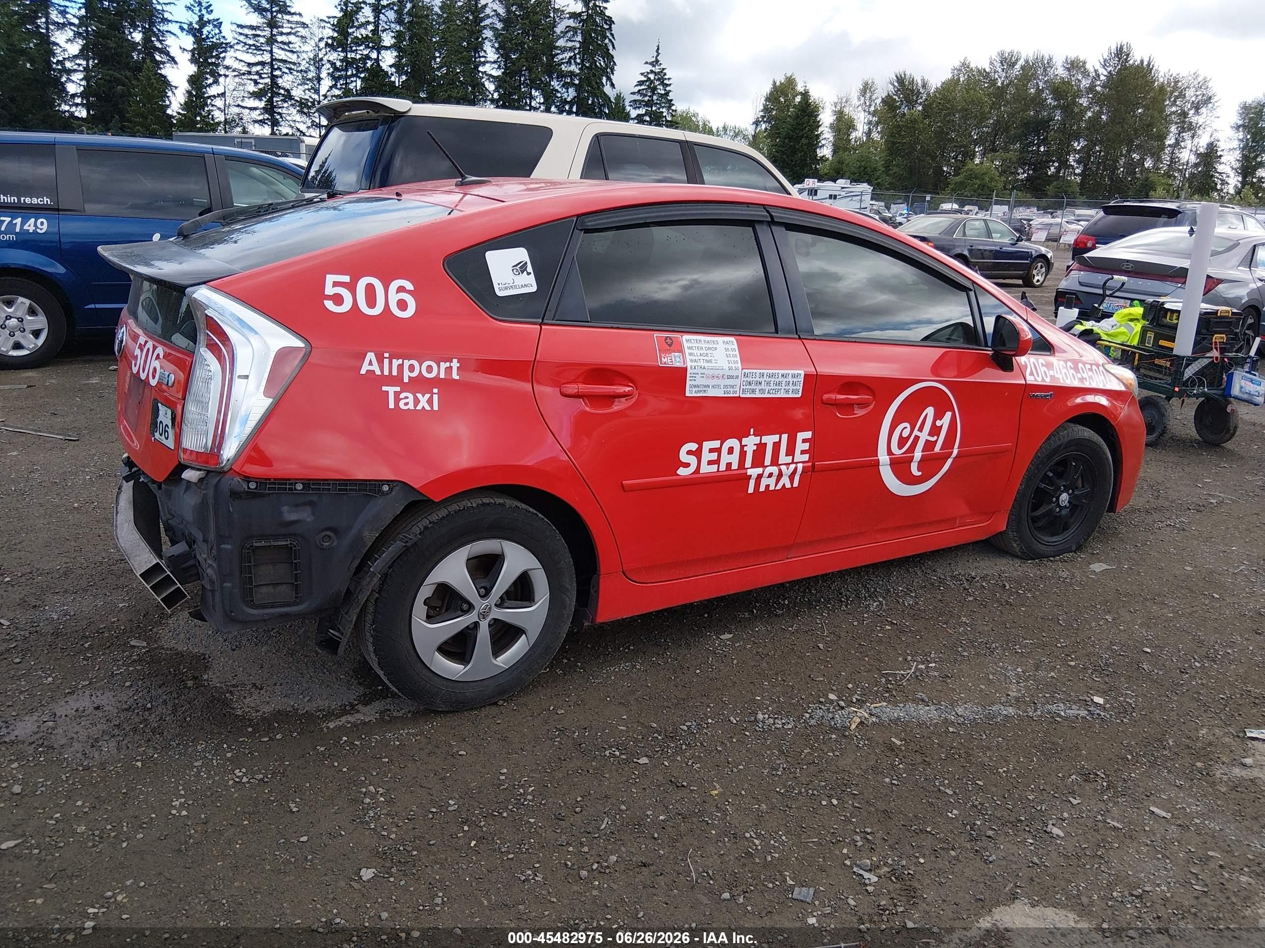 2014 Toyota Prius Three Red vin: JTDKN3DUXE0358481