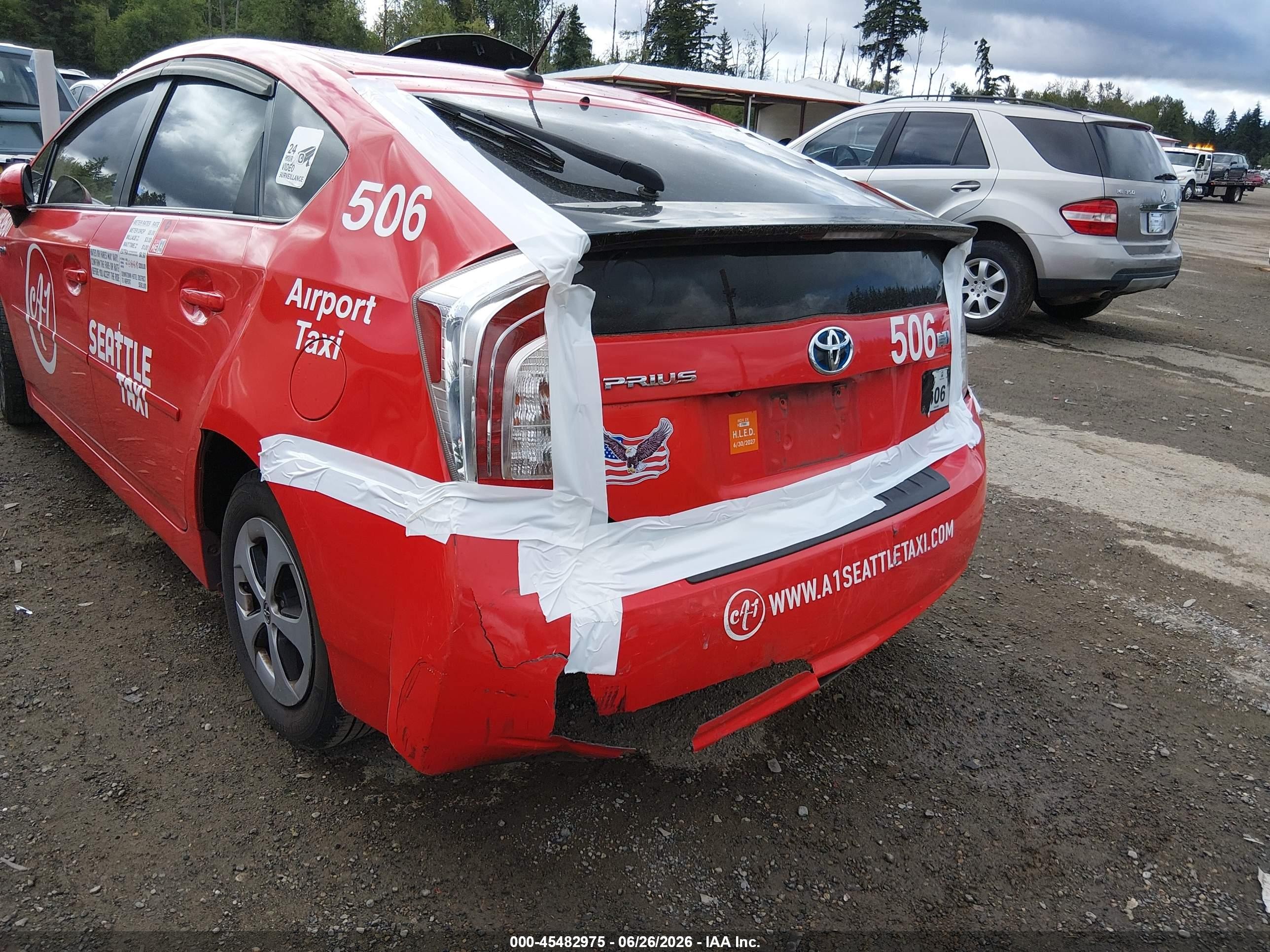 2014 Toyota Prius Three Red vin: JTDKN3DUXE0358481