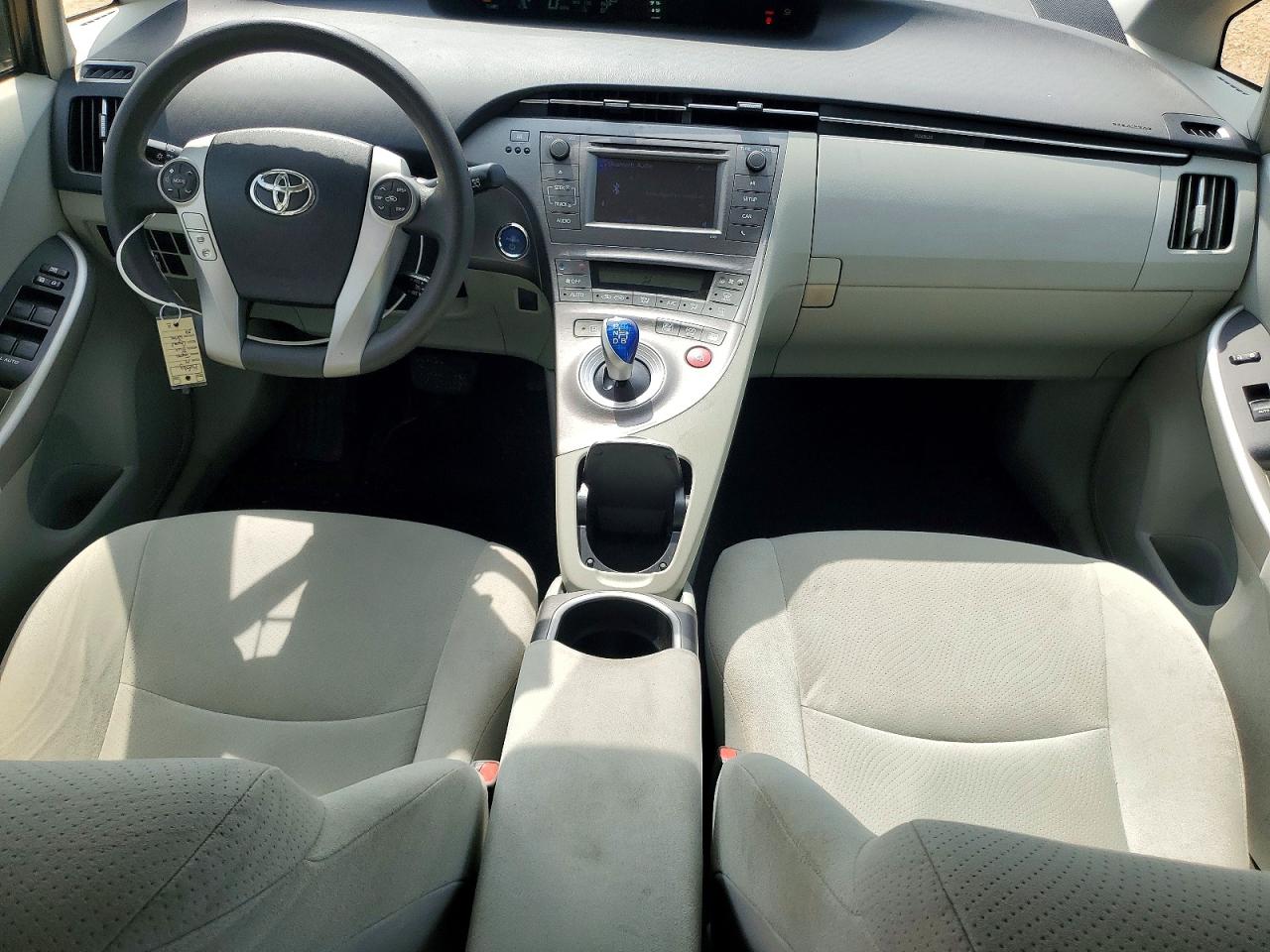 2014 Toyota Prius Two White vin: JTDKN3DUXE0360375