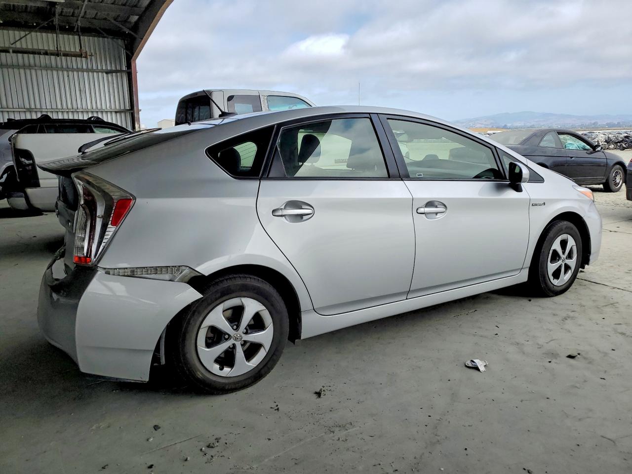 2014 Toyota Prius Four Silver vin: JTDKN3DUXE0364510