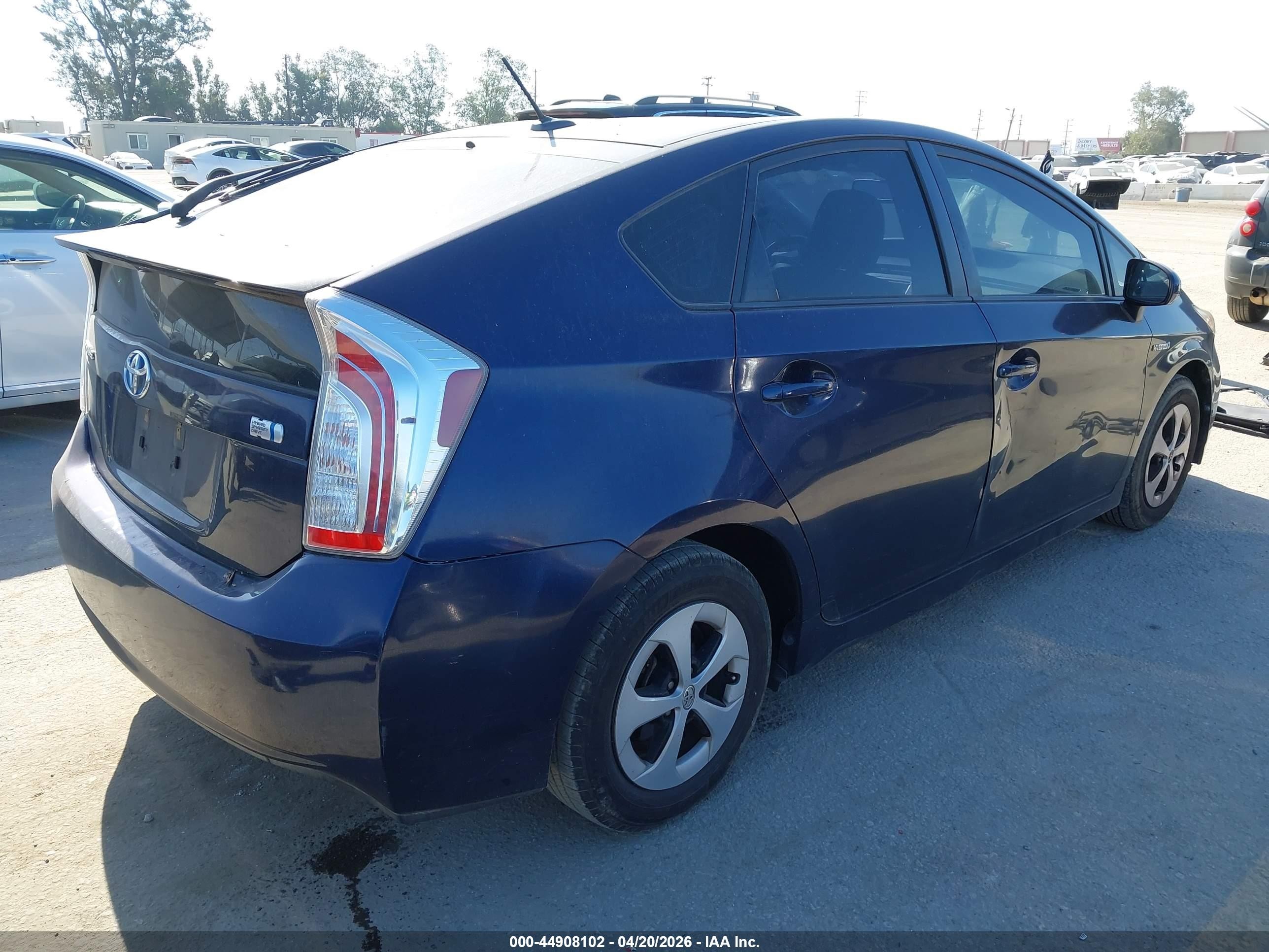 2014 Toyota Prius Four Blue vin: JTDKN3DUXE0384532
