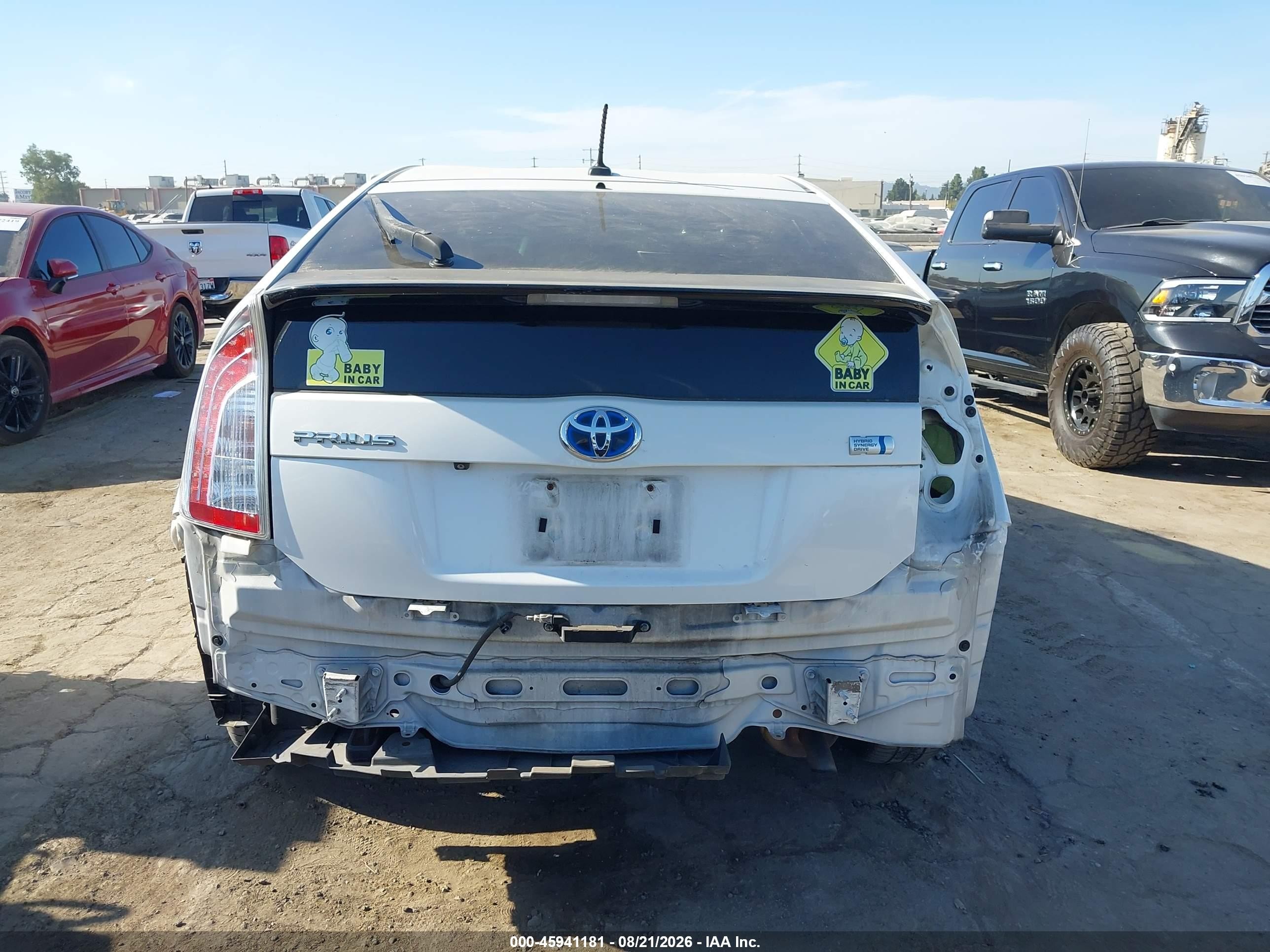 2014 Toyota Prius Four White vin: JTDKN3DUXE0384983