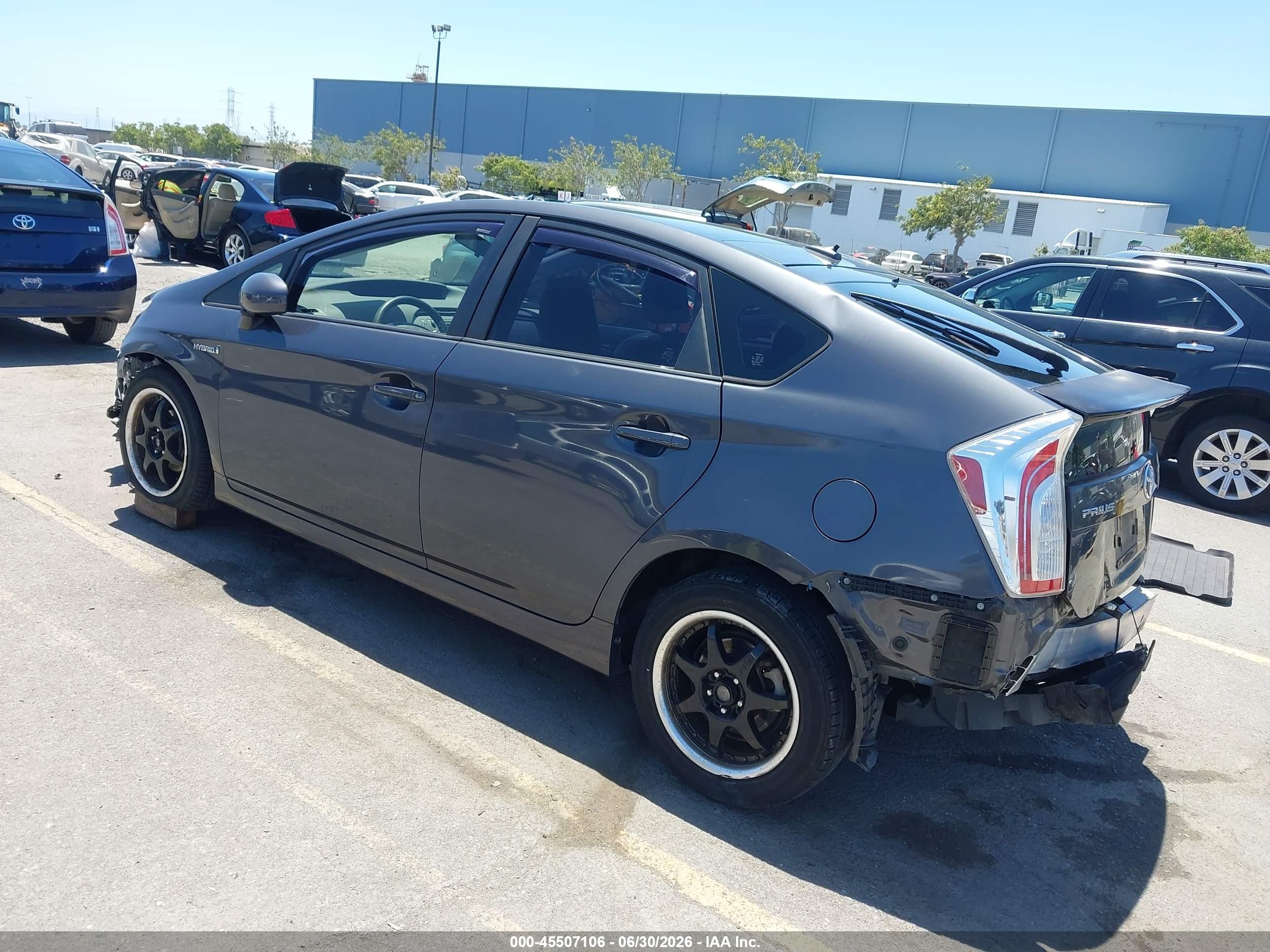 2014 Toyota Prius   Gray vin: JTDKN3DUXE1736728