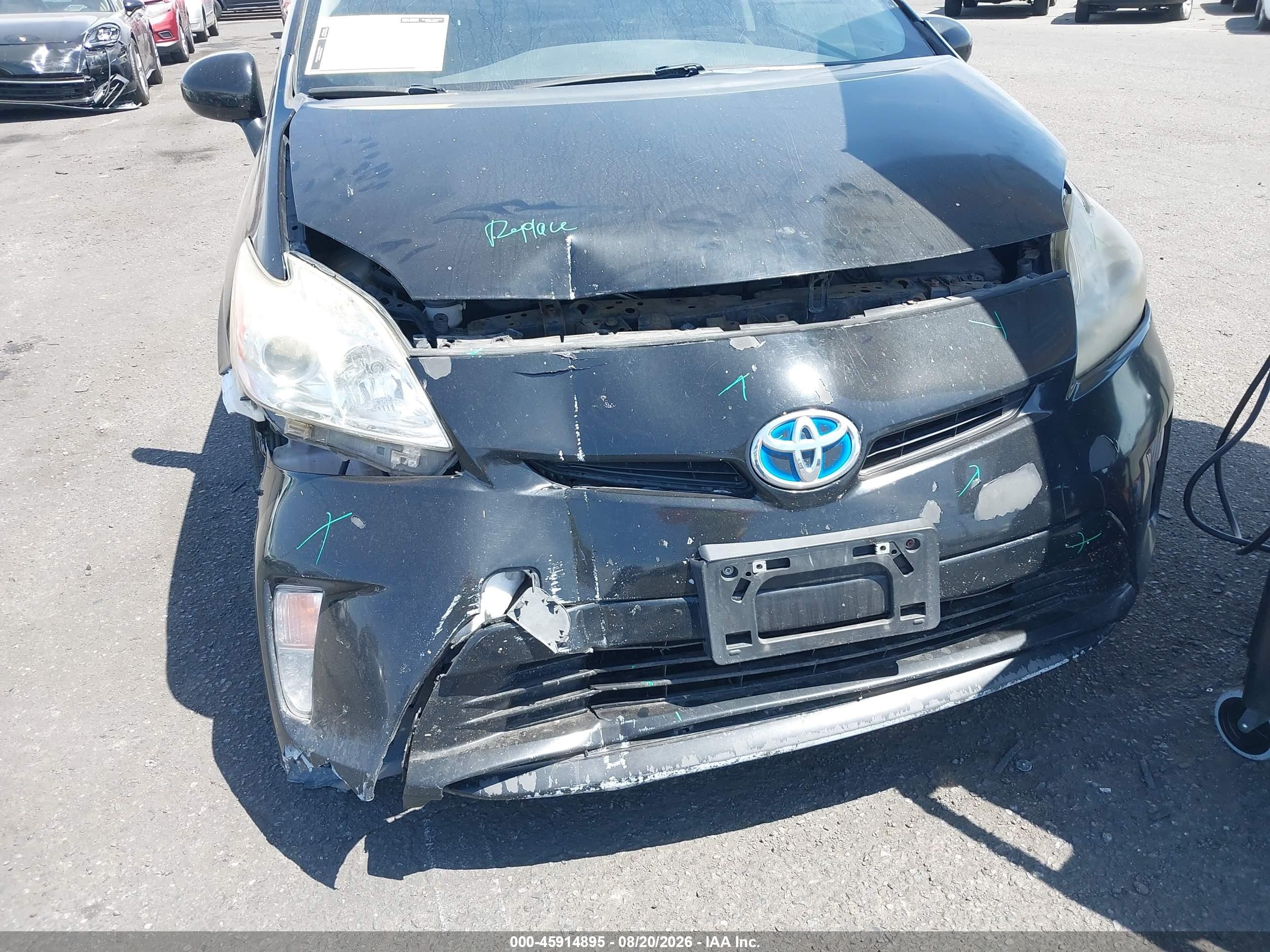 2014 Toyota Prius Two Gray vin: JTDKN3DUXE1741153