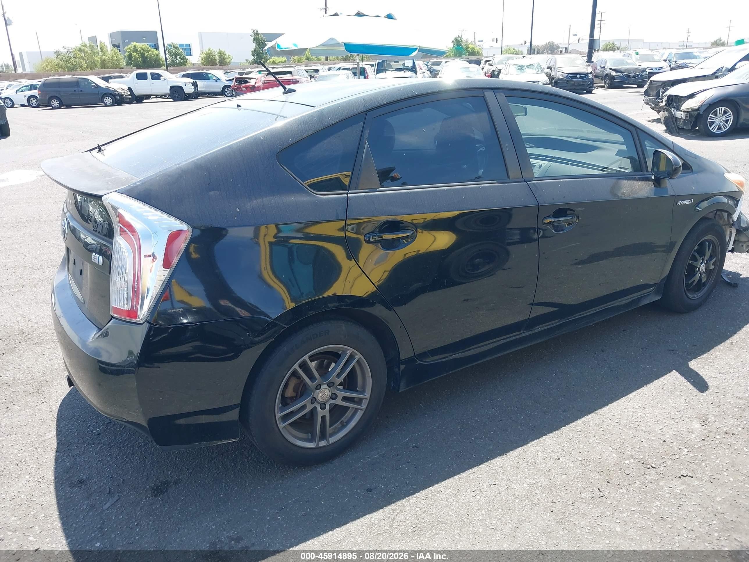 2014 Toyota Prius Two Gray vin: JTDKN3DUXE1741153