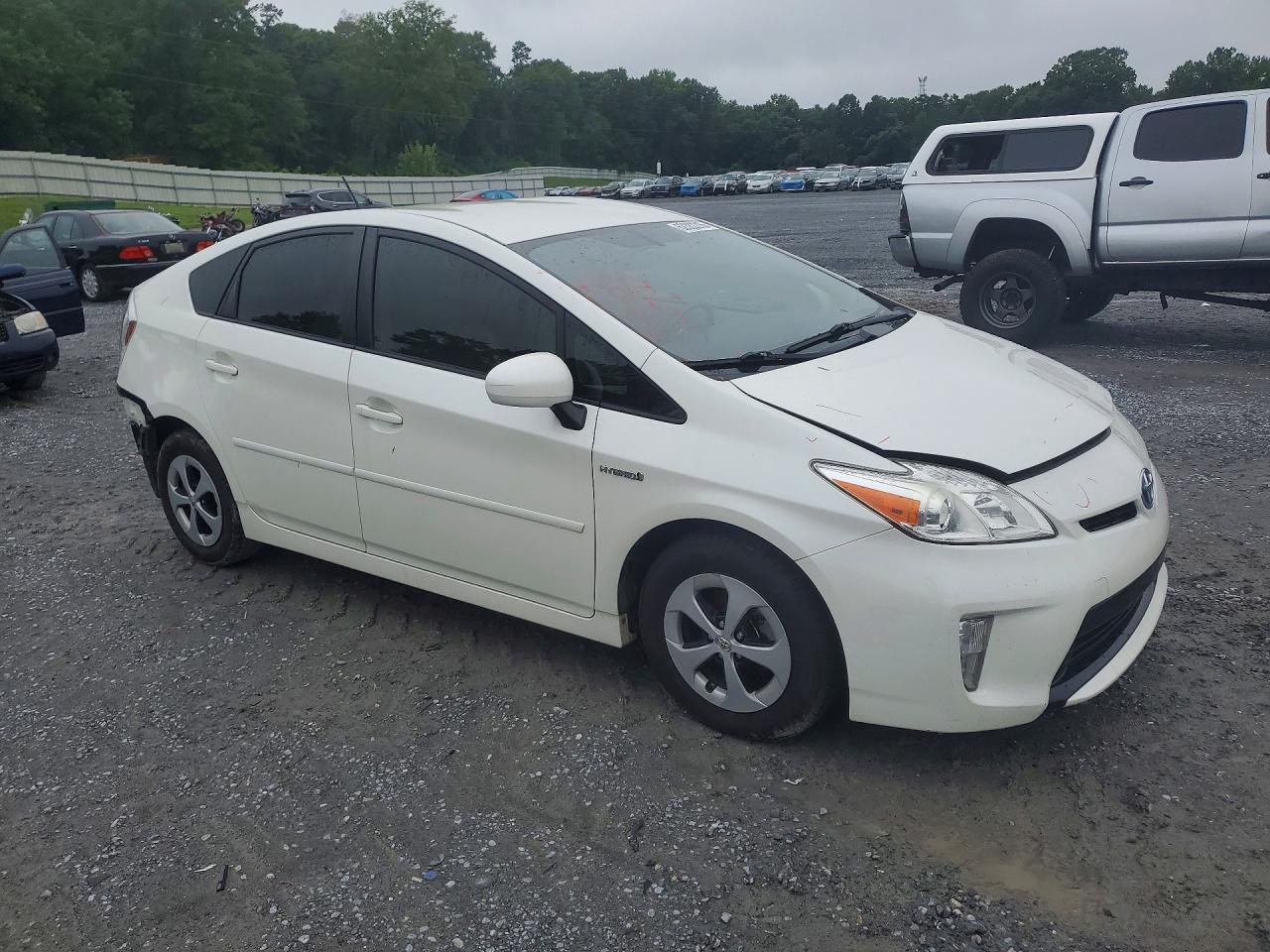 2014 Toyota Prius Four White vin: JTDKN3DUXE1749060