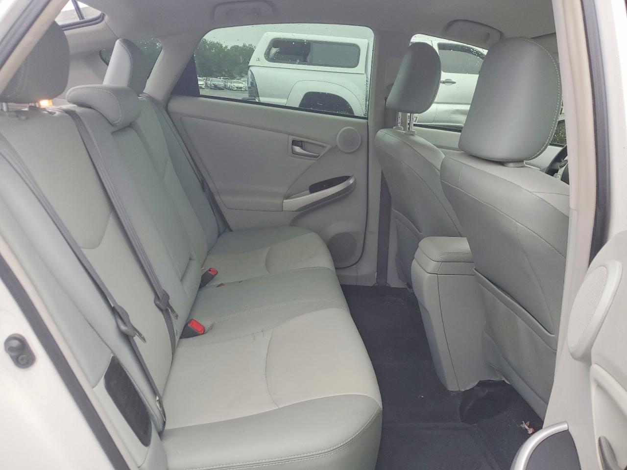 2014 Toyota Prius Four White vin: JTDKN3DUXE1749060