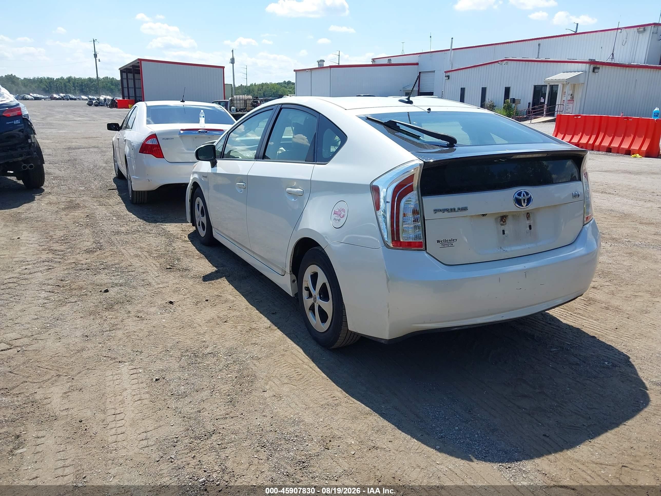 2014 Toyota Prius Four Белый vin: JTDKN3DUXE1762679