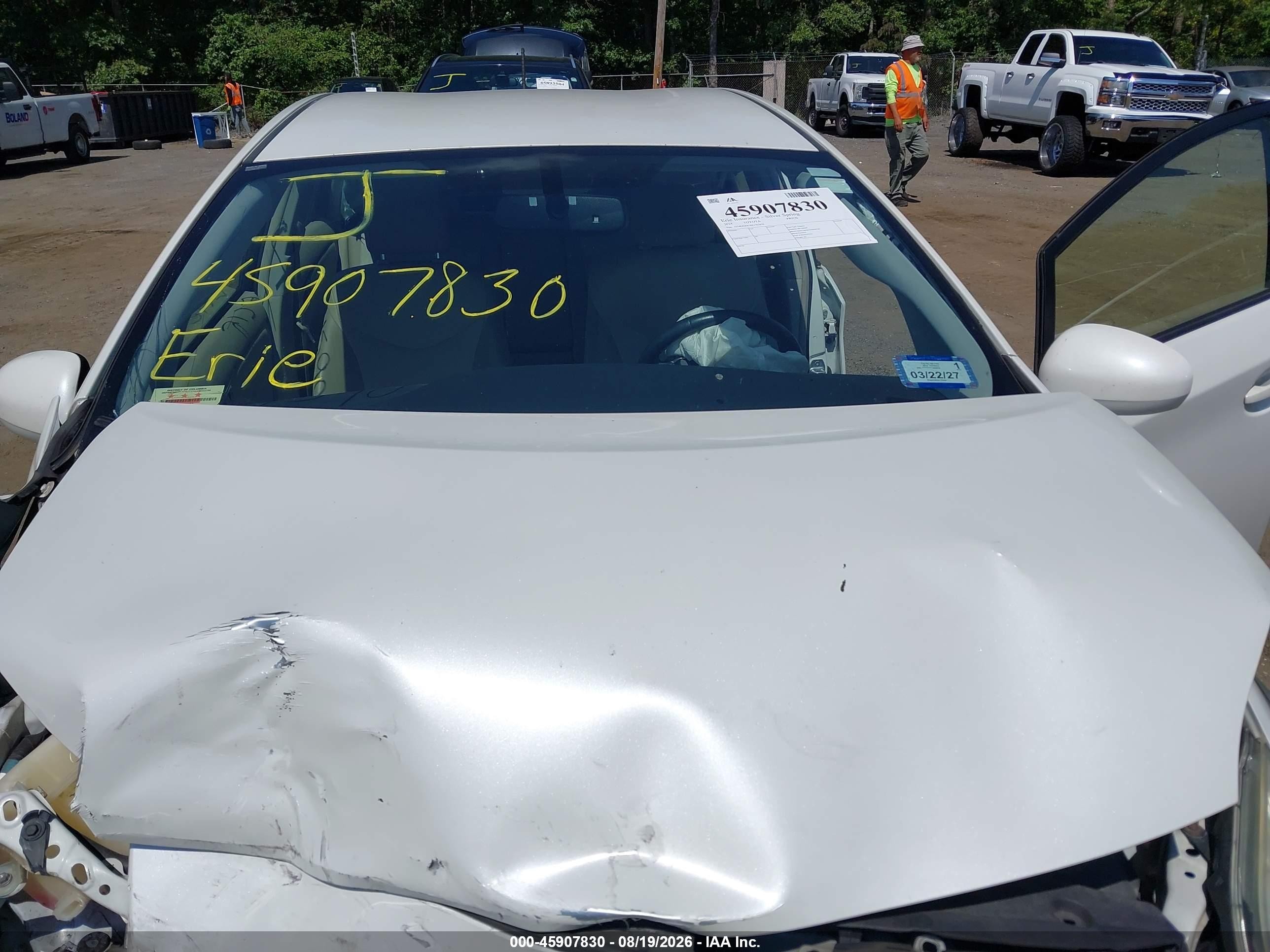 2014 Toyota Prius Four Белый vin: JTDKN3DUXE1762679