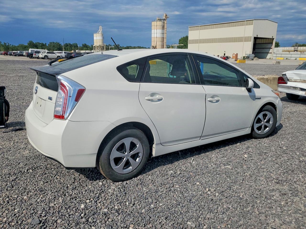 2014 Toyota Prius Two White vin: JTDKN3DUXE1762939