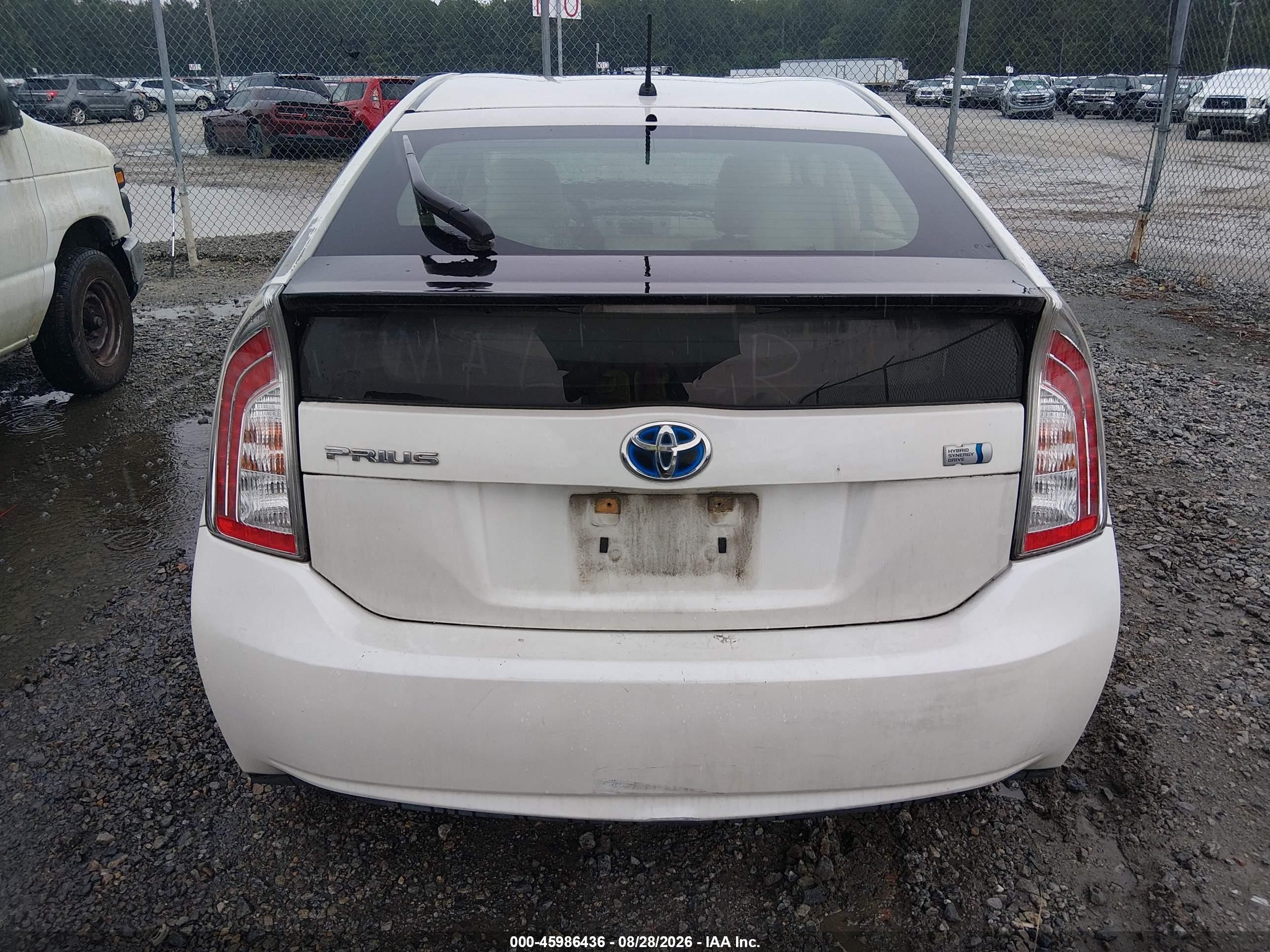 2014 Toyota Prius Two Silver vin: JTDKN3DUXE1770832