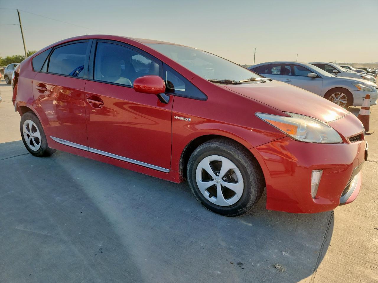 2014 Toyota Prius Hyb Красный vin: JTDKN3DUXE1772015