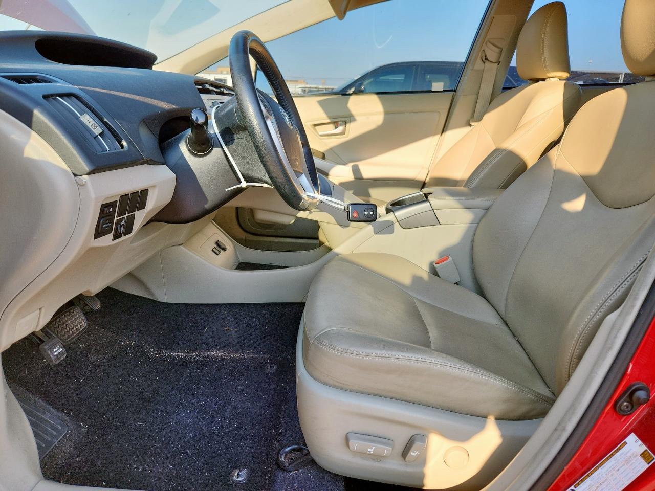 2014 Toyota Prius Hyb Красный vin: JTDKN3DUXE1772015