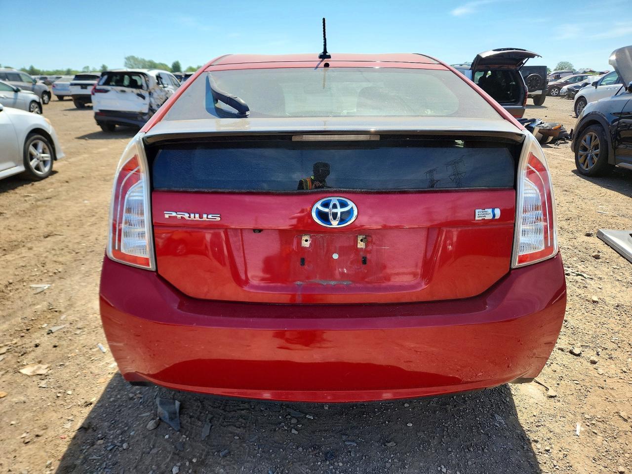 2014 Toyota Prius Four Красный vin: JTDKN3DUXE1776307
