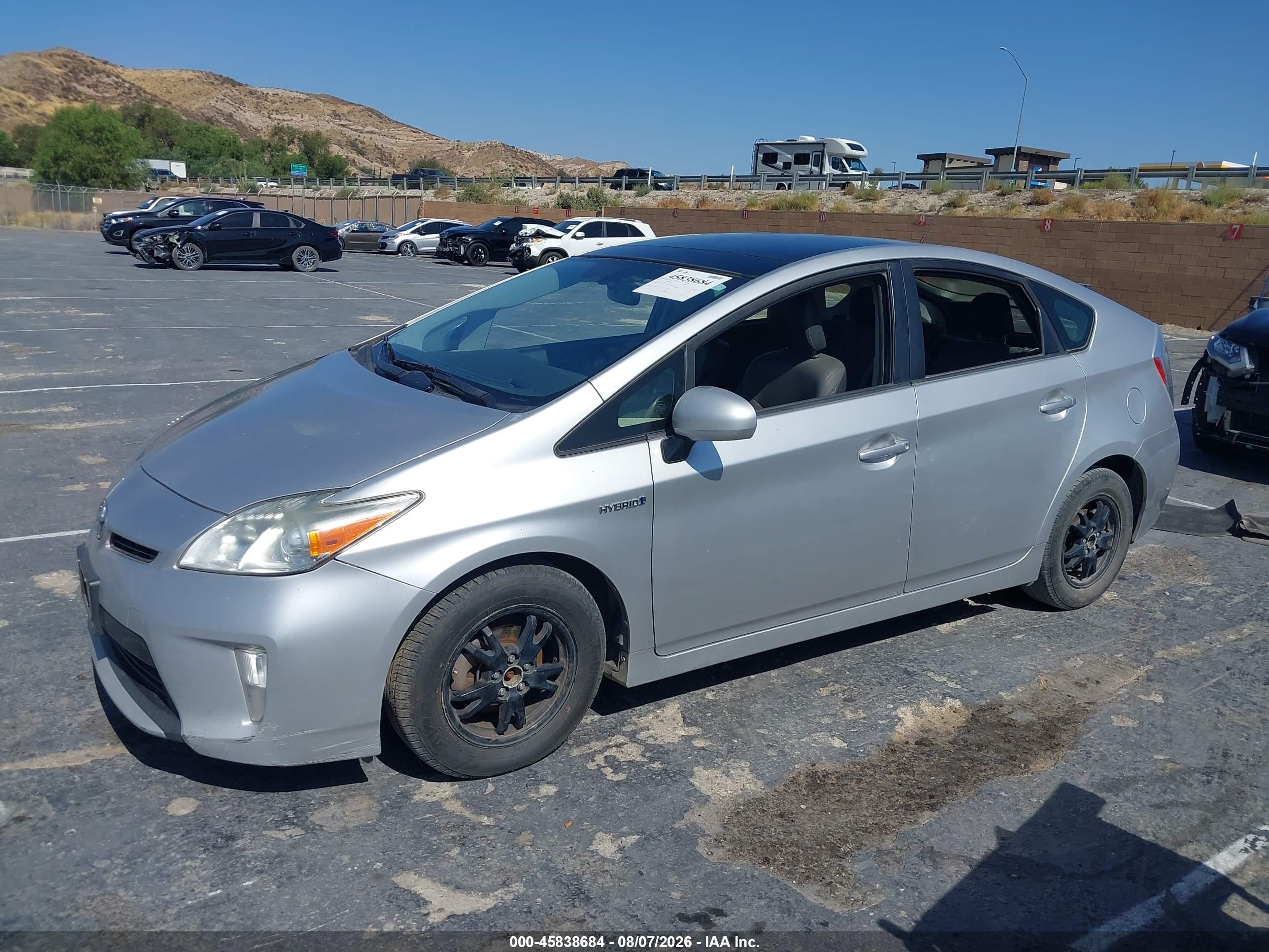 2014 Toyota Prius Four Silver vin: JTDKN3DUXE1795438
