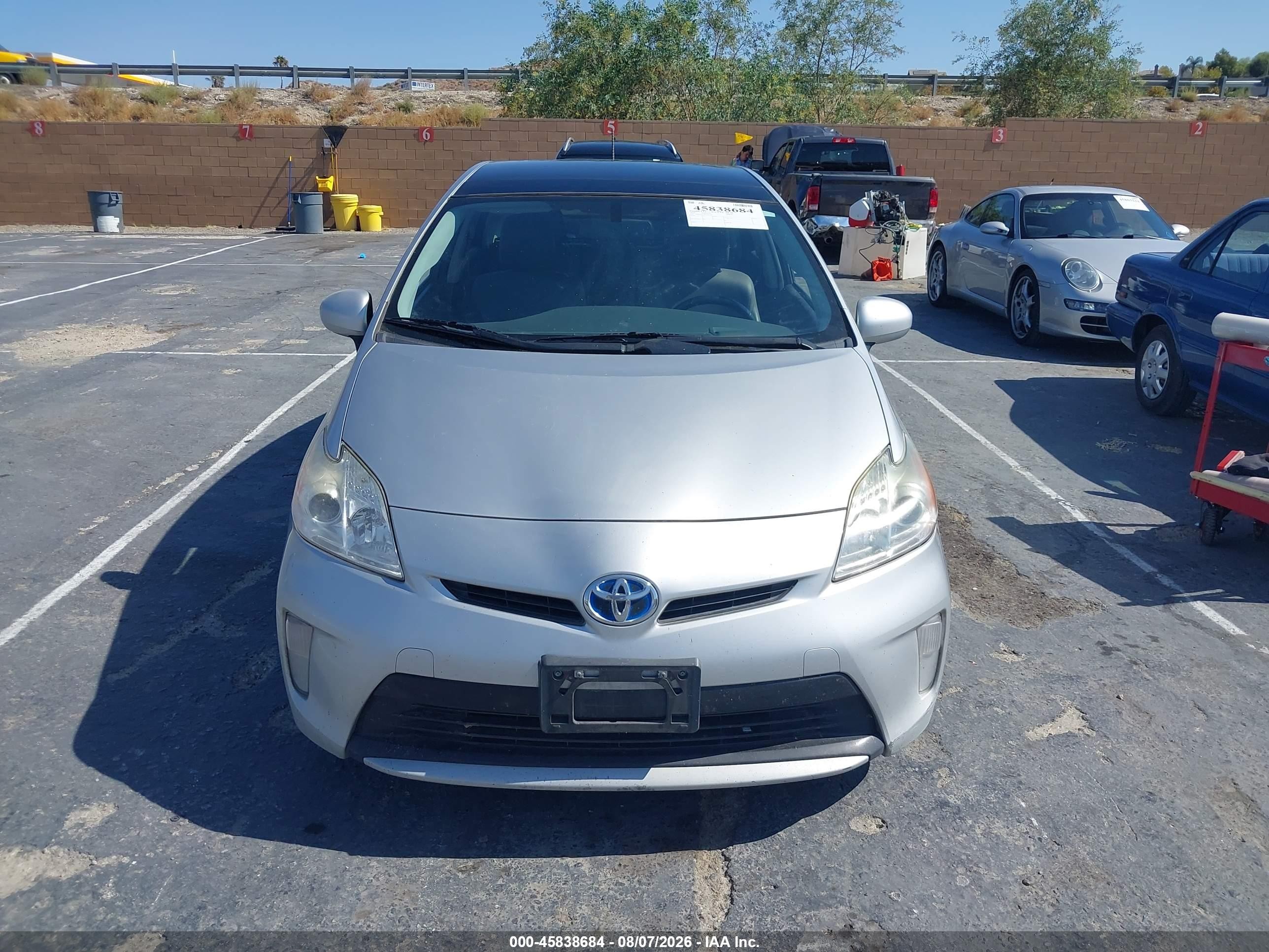 2014 Toyota Prius Four Silver vin: JTDKN3DUXE1795438