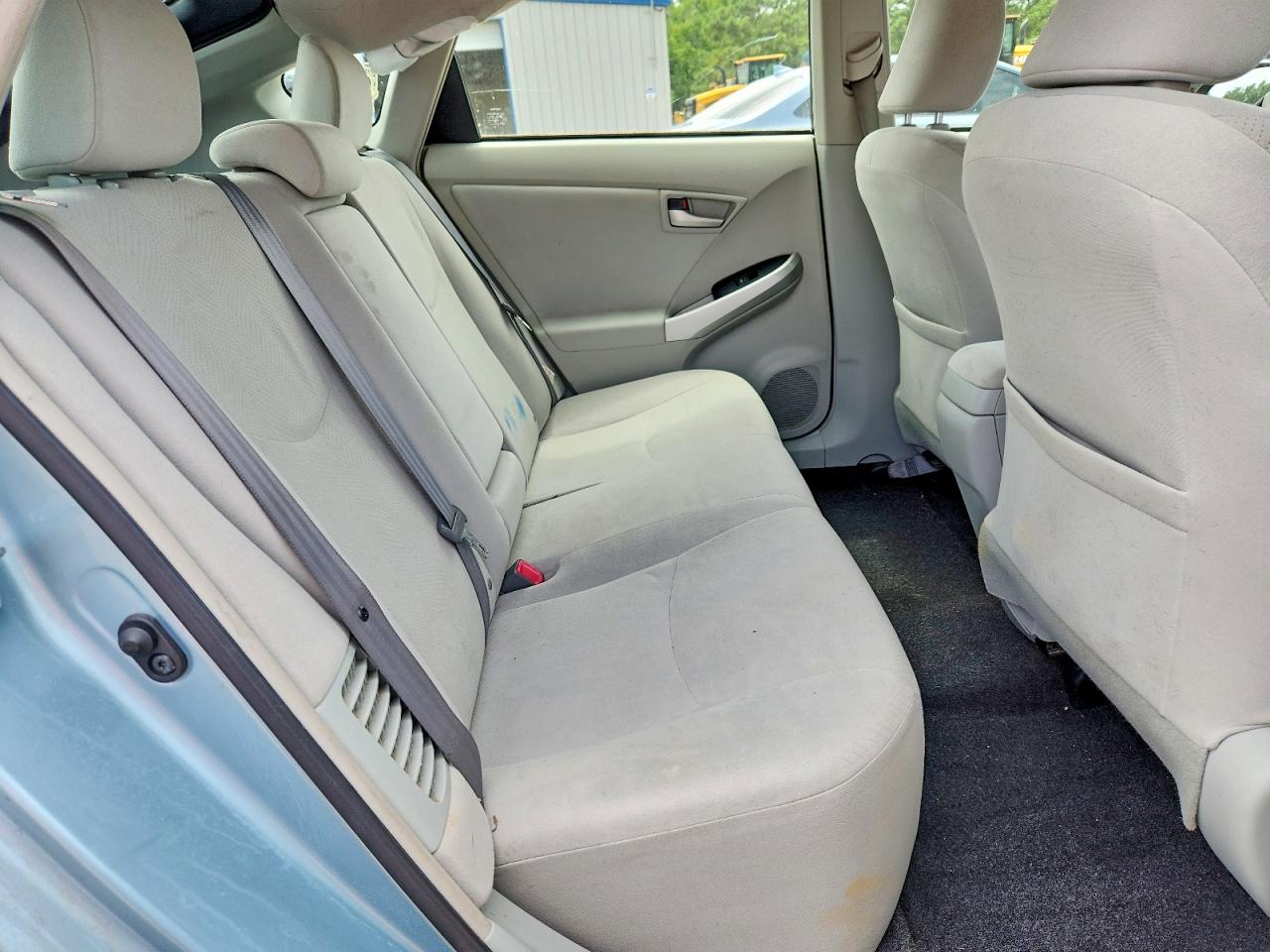 2014 Toyota Prius Two Зеленый vin: JTDKN3DUXE1817602
