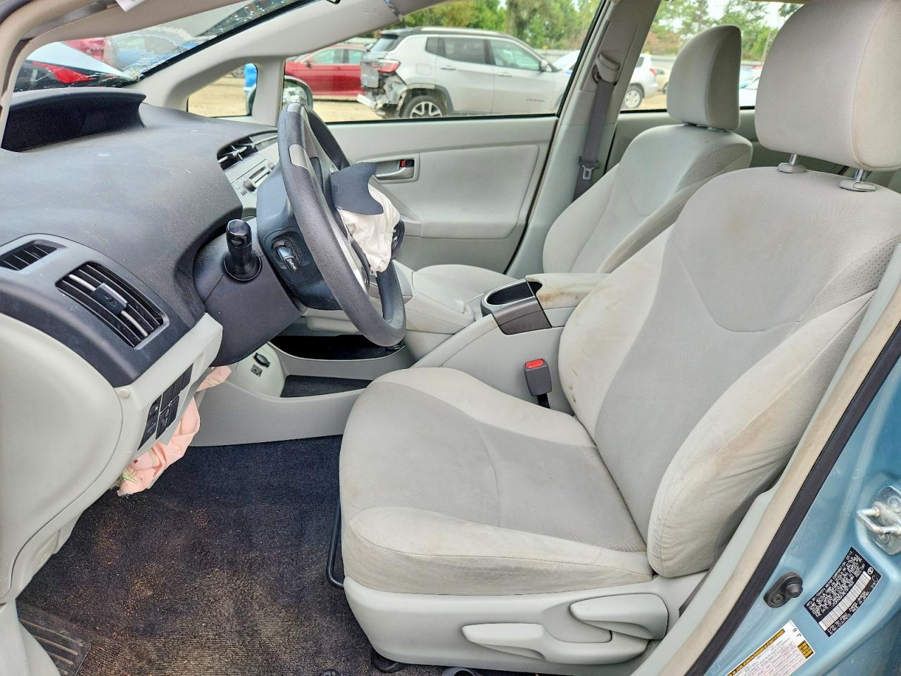 2014 Toyota Prius Two Зеленый vin: JTDKN3DUXE1817602