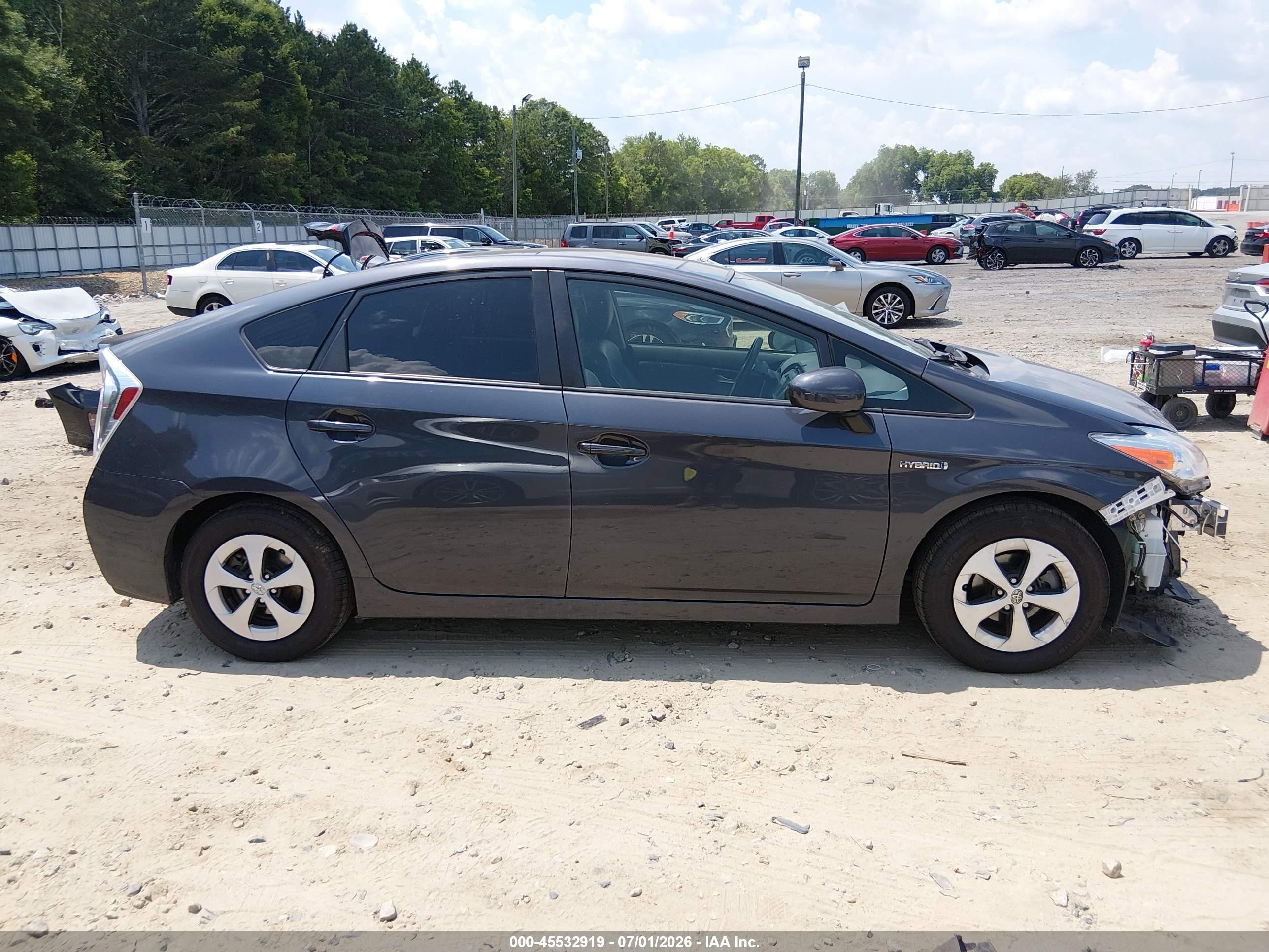 2014 Toyota Prius Four Серый vin: JTDKN3DUXE1823934