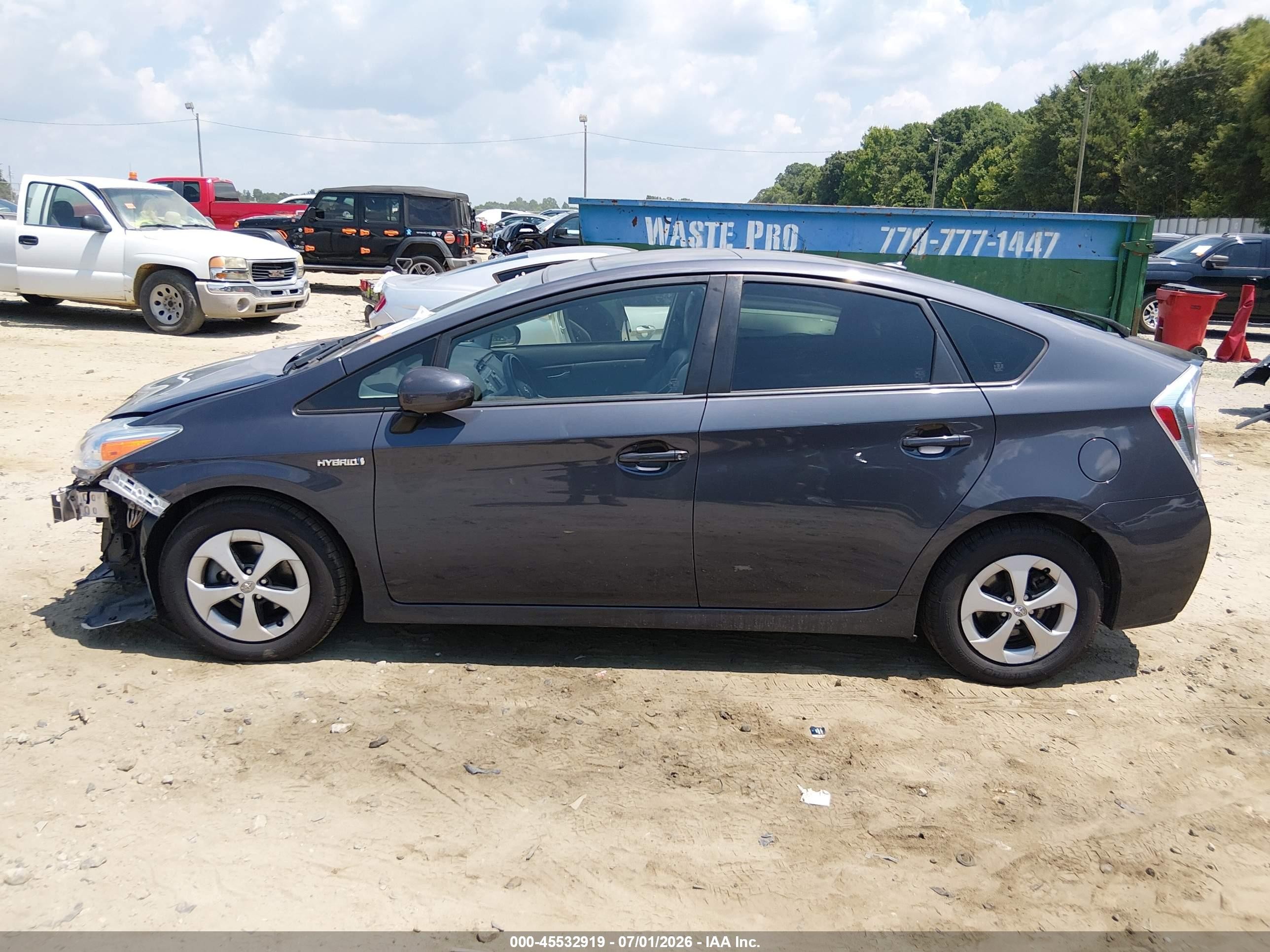 2014 Toyota Prius Four Серый vin: JTDKN3DUXE1823934