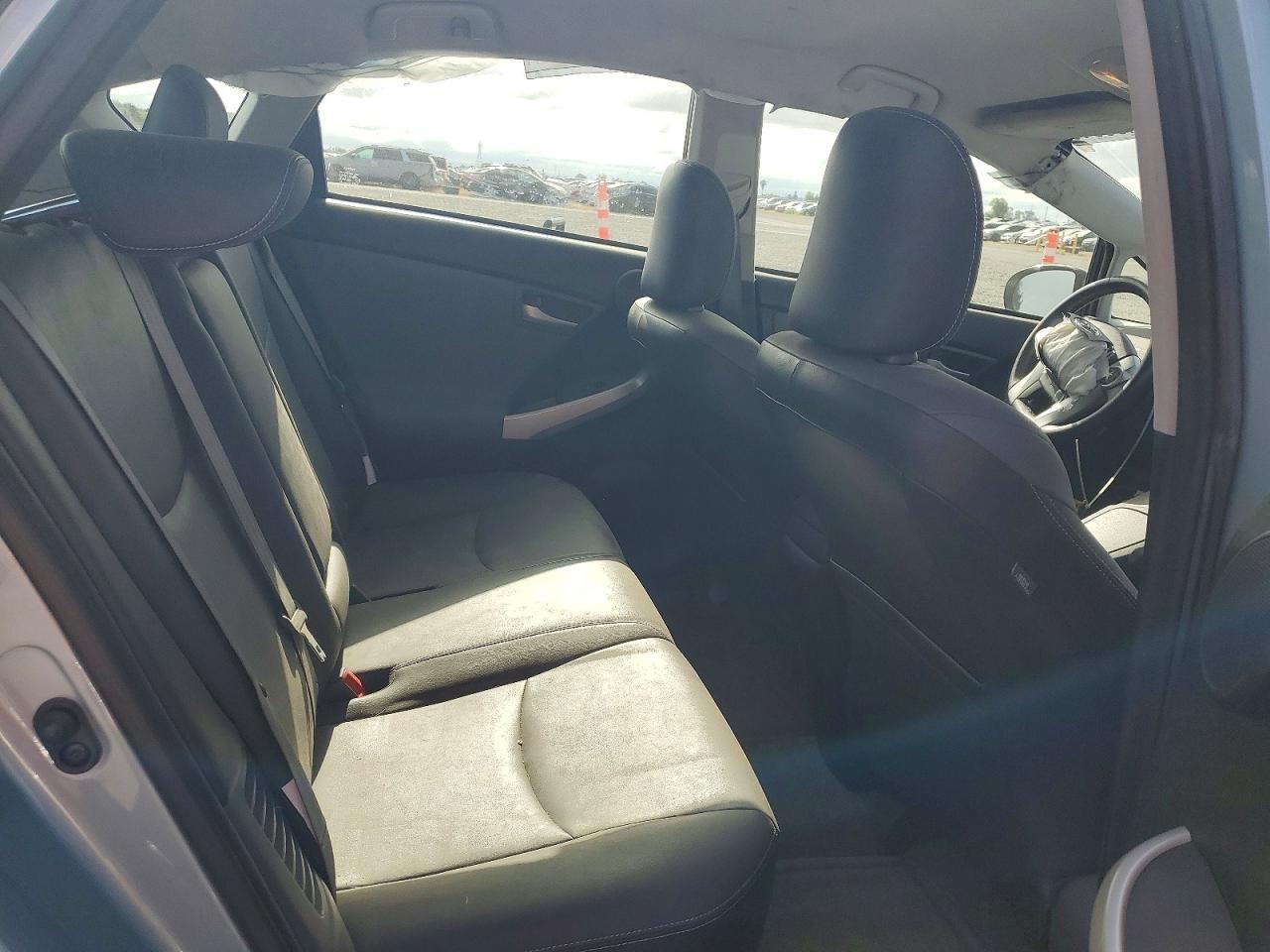 2014 Toyota Prius Four Turquoise vin: JTDKN3DUXE1861941