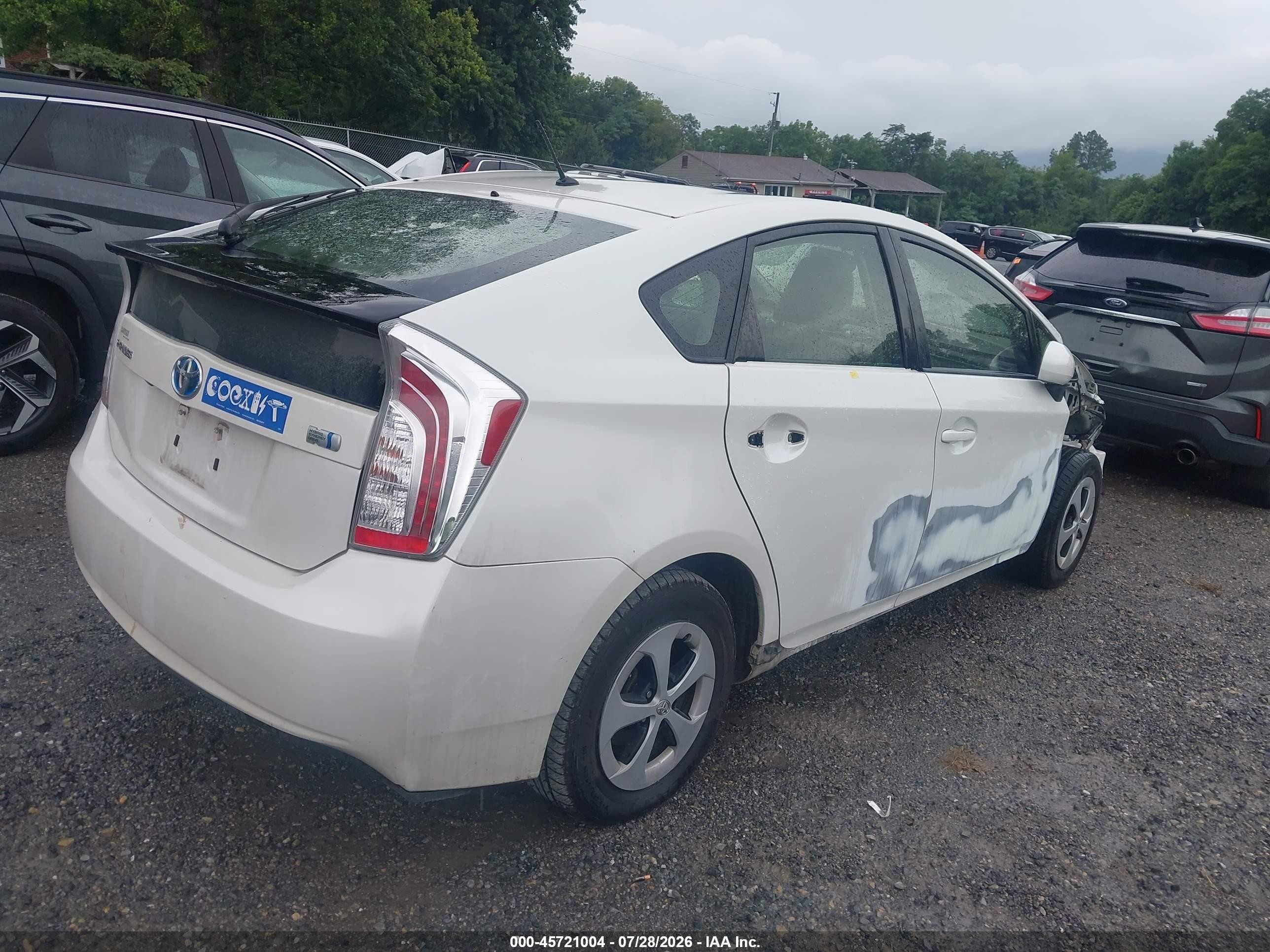 2015 Toyota Prius Two White vin: JTDKN3DUXF0395046