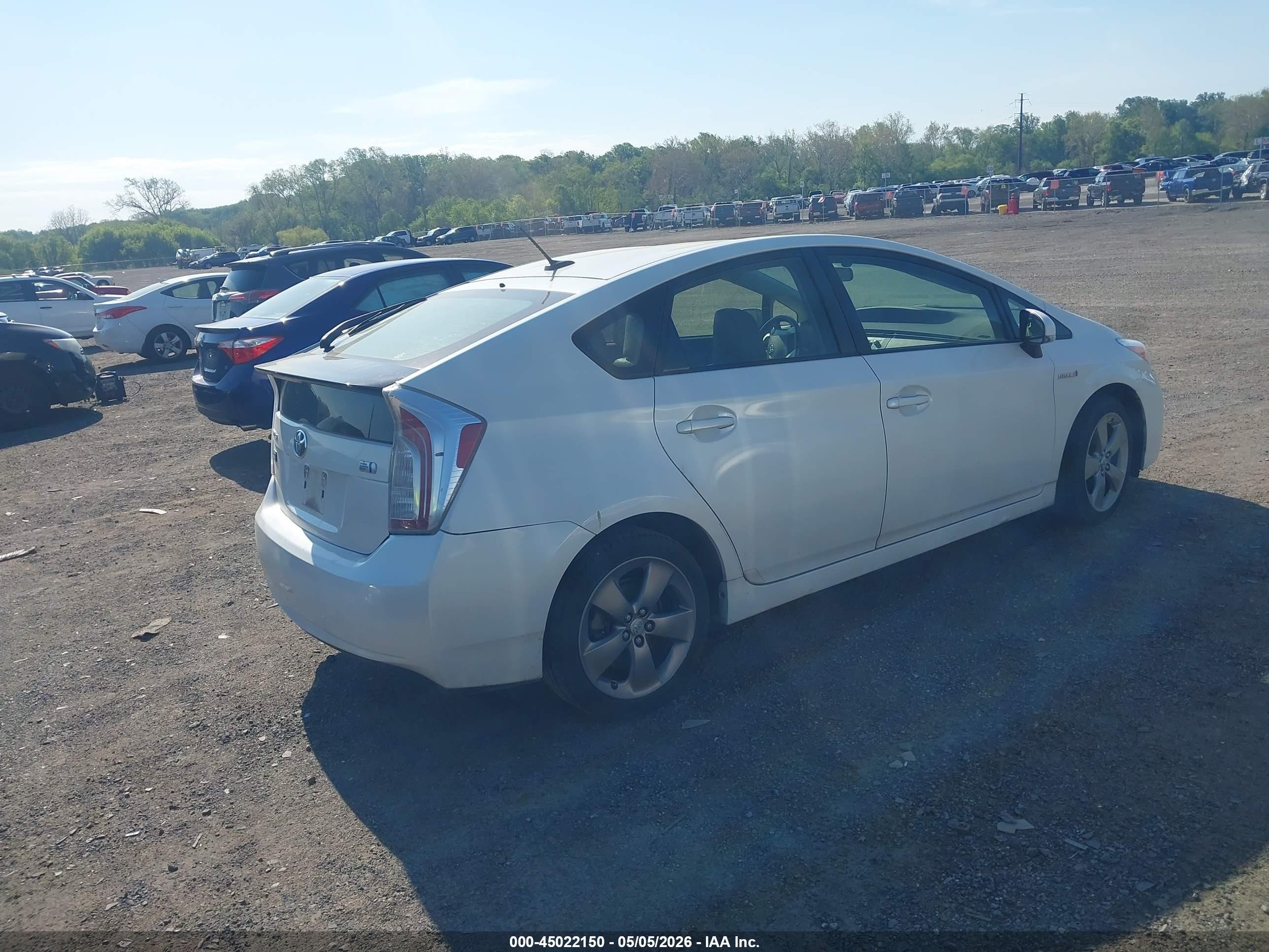 2015 Toyota Prius Persona Series Special Edition White vin: JTDKN3DUXF0397430