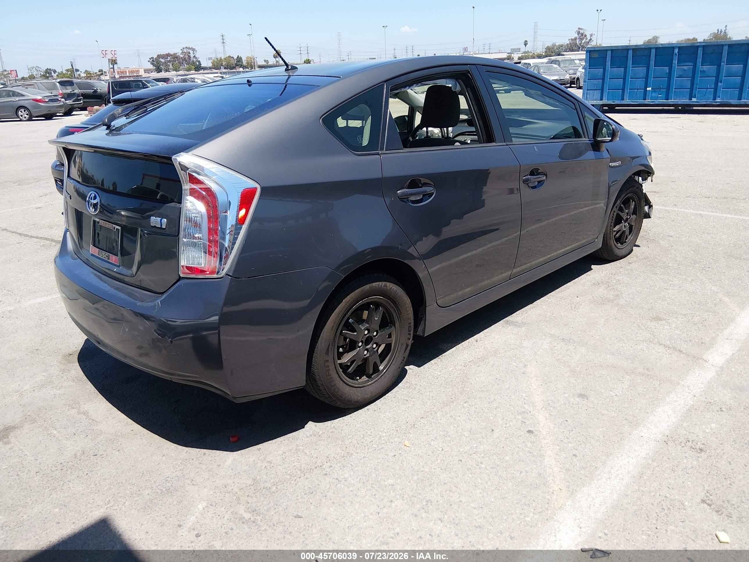 2015 Toyota Prius Two Серый vin: JTDKN3DUXF0398707