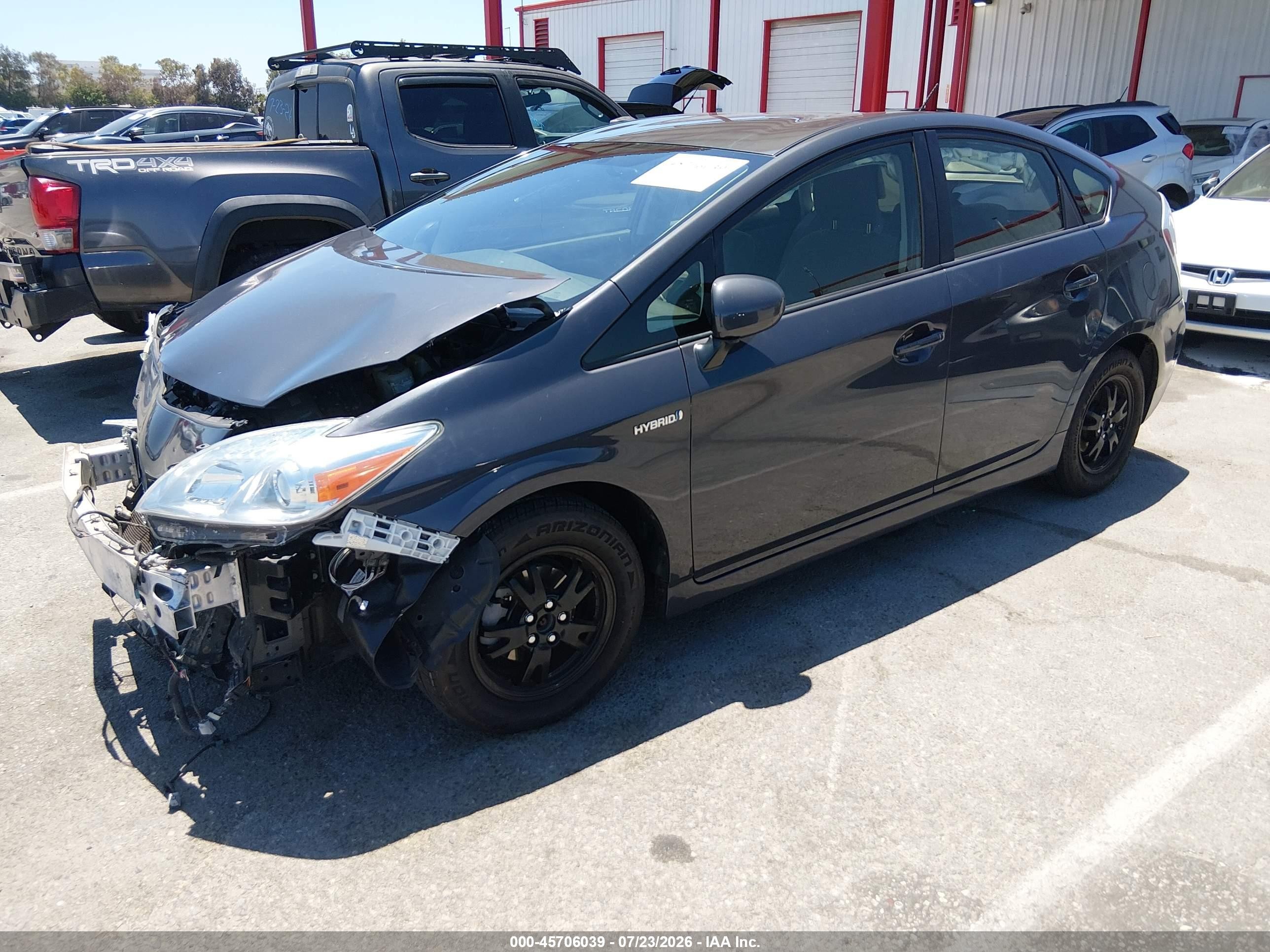 2015 Toyota Prius Two Серый vin: JTDKN3DUXF0398707