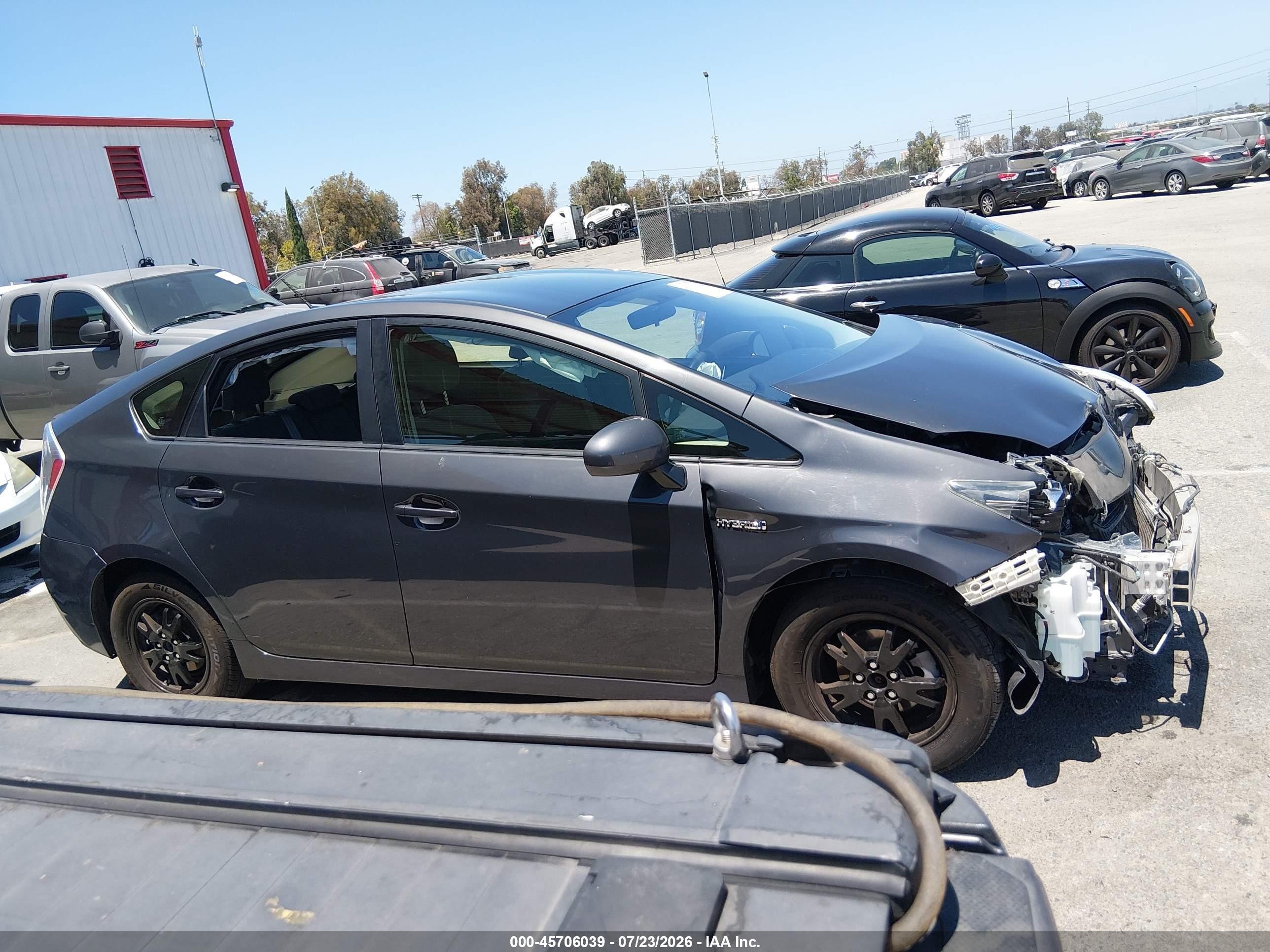 2015 Toyota Prius Two Серый vin: JTDKN3DUXF0398707
