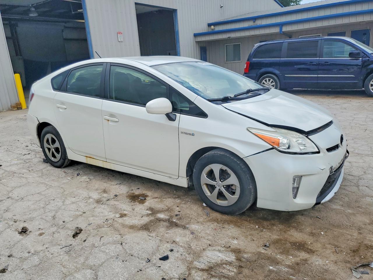 2015 Toyota Prius Three White vin: JTDKN3DUXF0412735