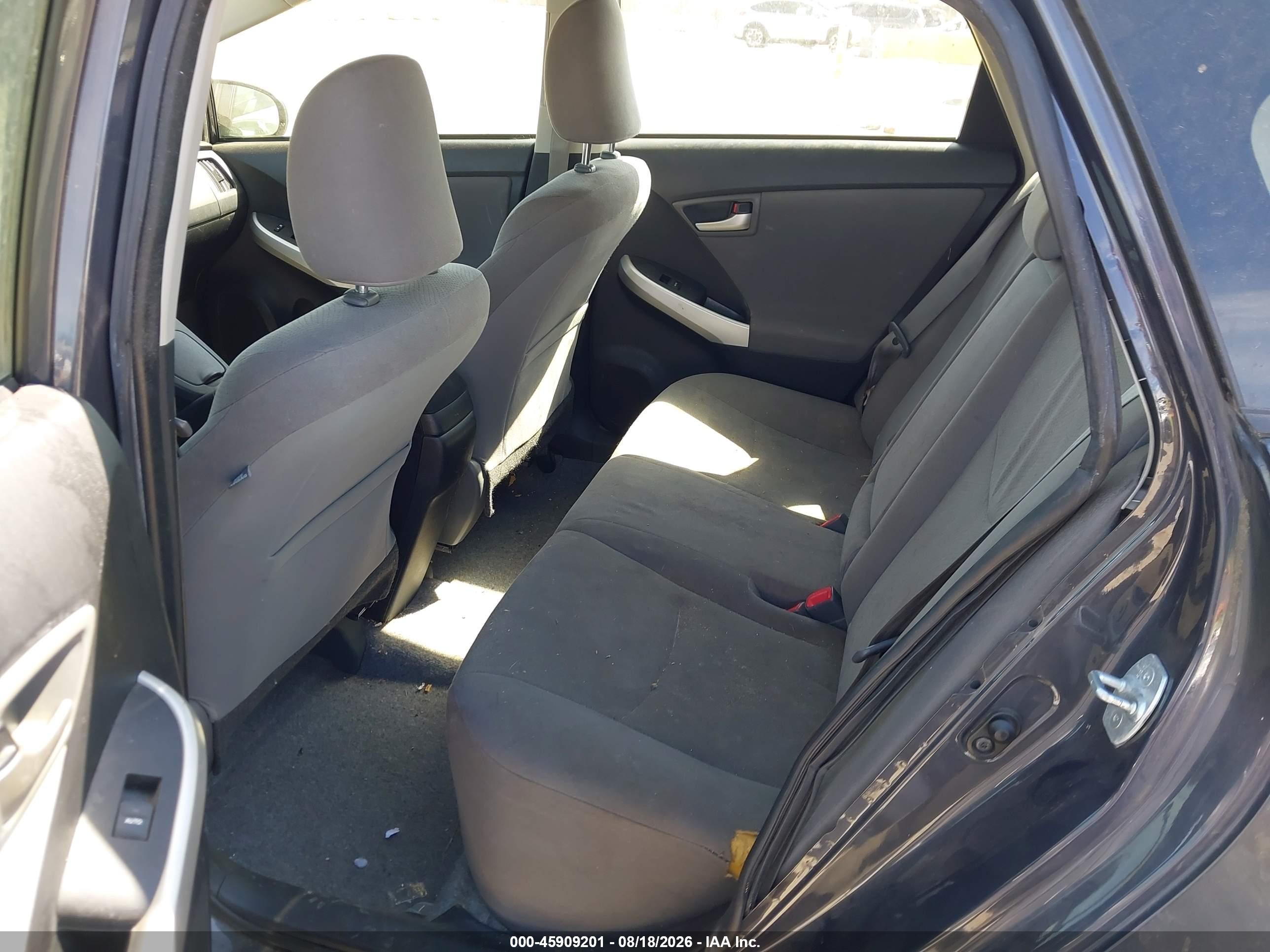 2015 Toyota Prius Two Серый vin: JTDKN3DUXF0413495