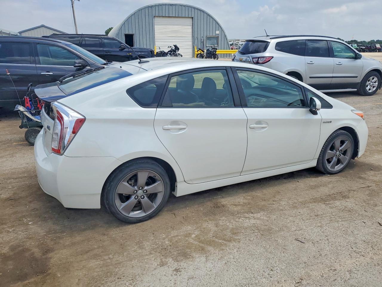 2015 Toyota Prius Persona Series White vin: JTDKN3DUXF0414968