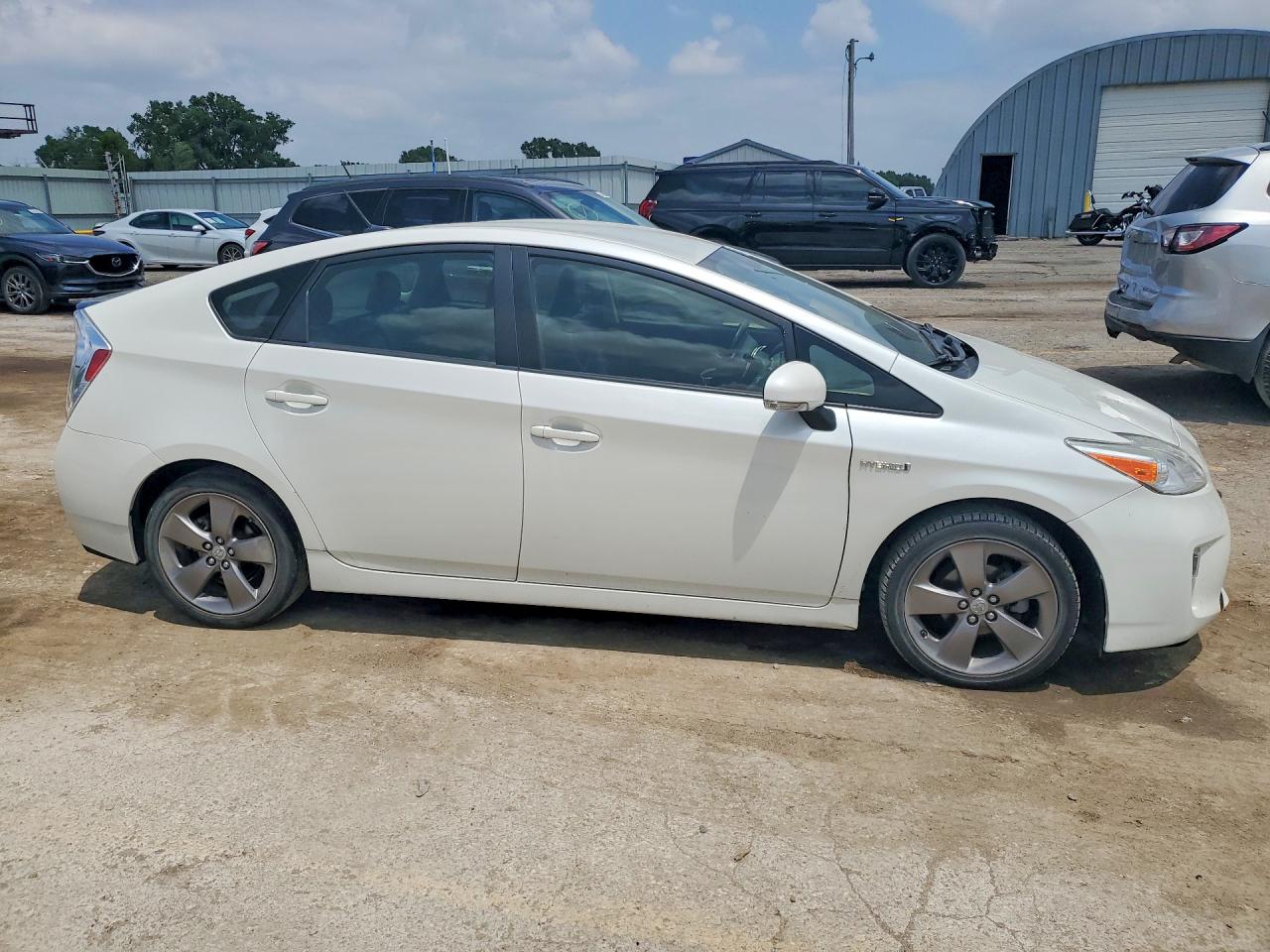 2015 Toyota Prius Persona Series White vin: JTDKN3DUXF0414968