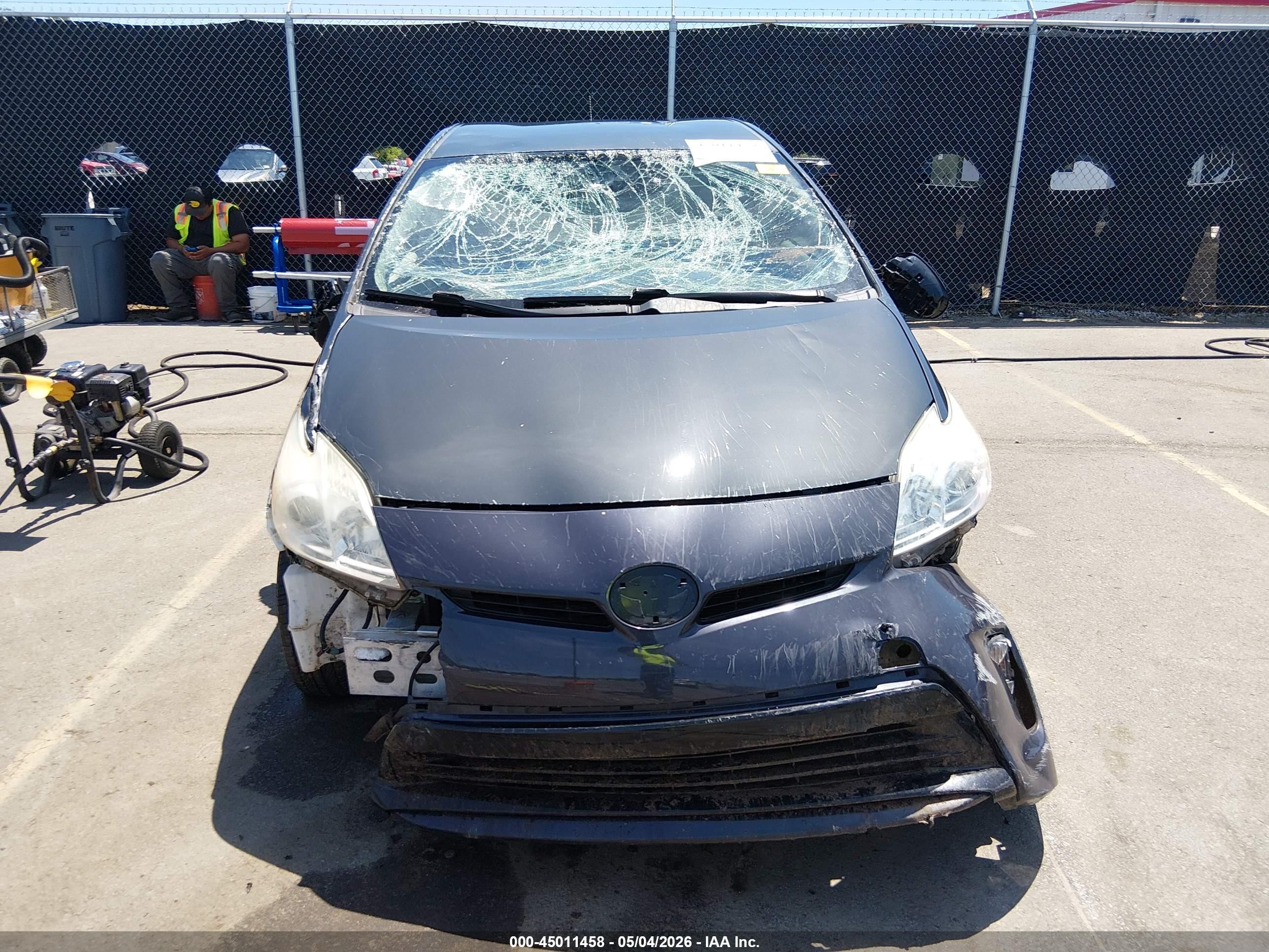 2015 Toyota Prius Two Gray vin: JTDKN3DUXF0422178