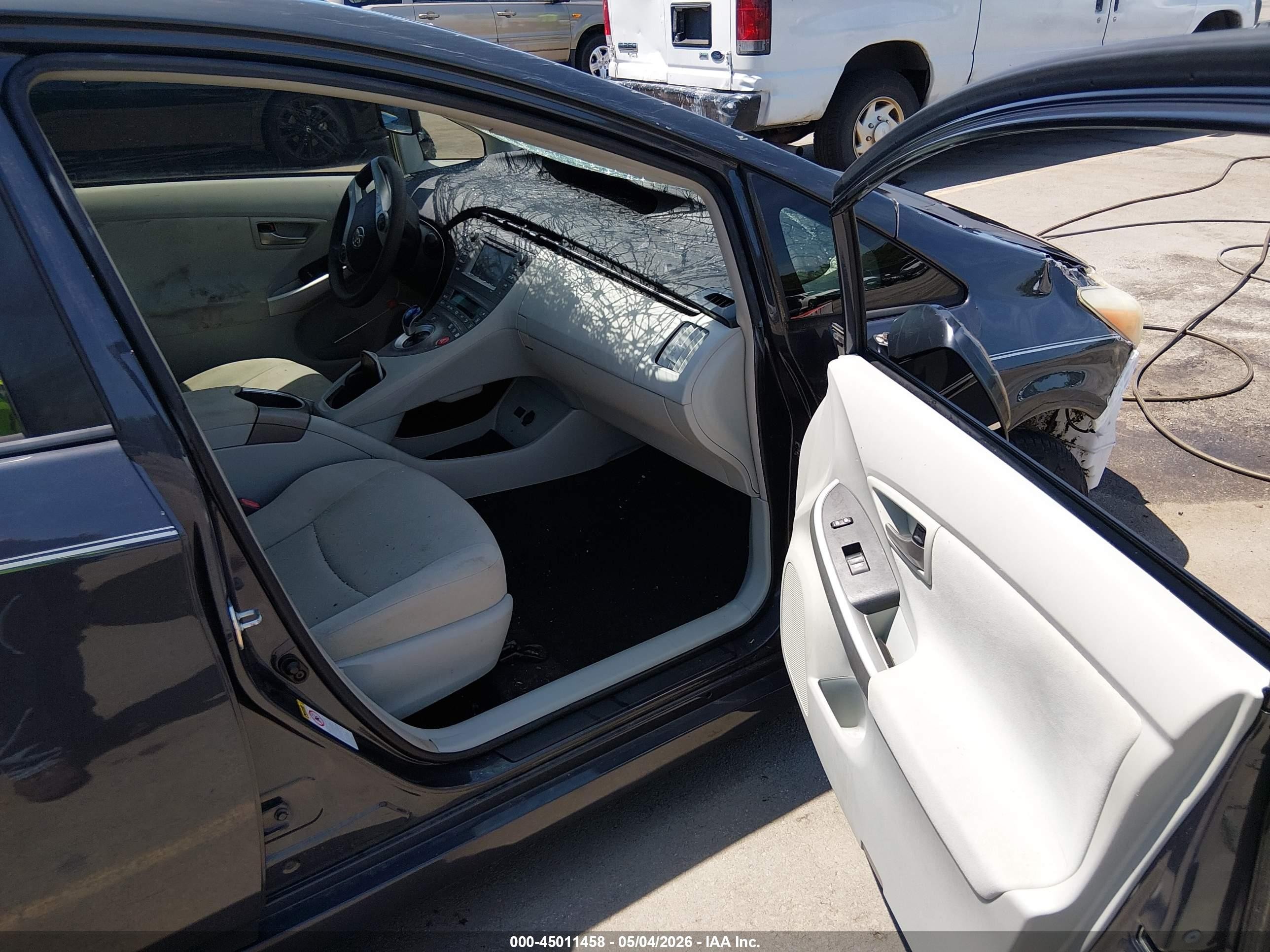 2015 Toyota Prius Two Gray vin: JTDKN3DUXF0422178